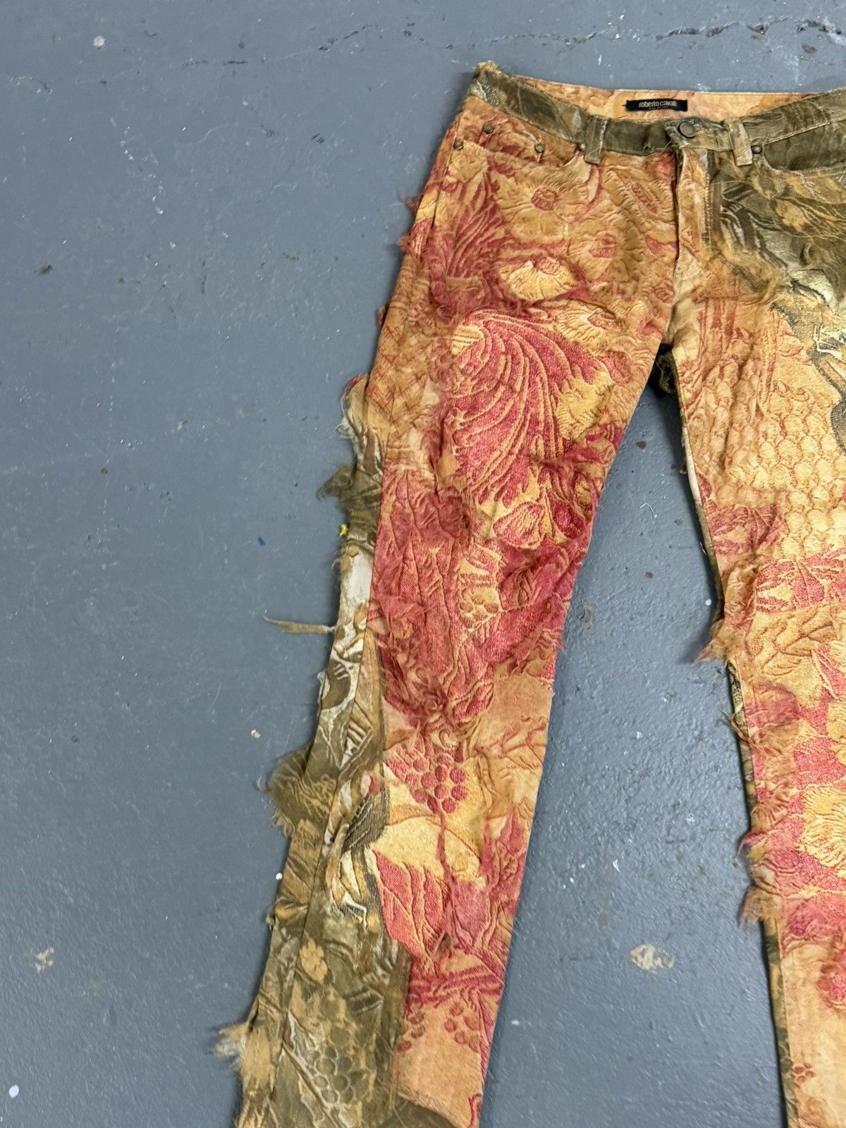 Roberto Cavalli Roberto Cavalli Fall 2001 Runway Distressed Floral Tapestry Size 24" / US 00 / IT 34 - 4 Thumbnail