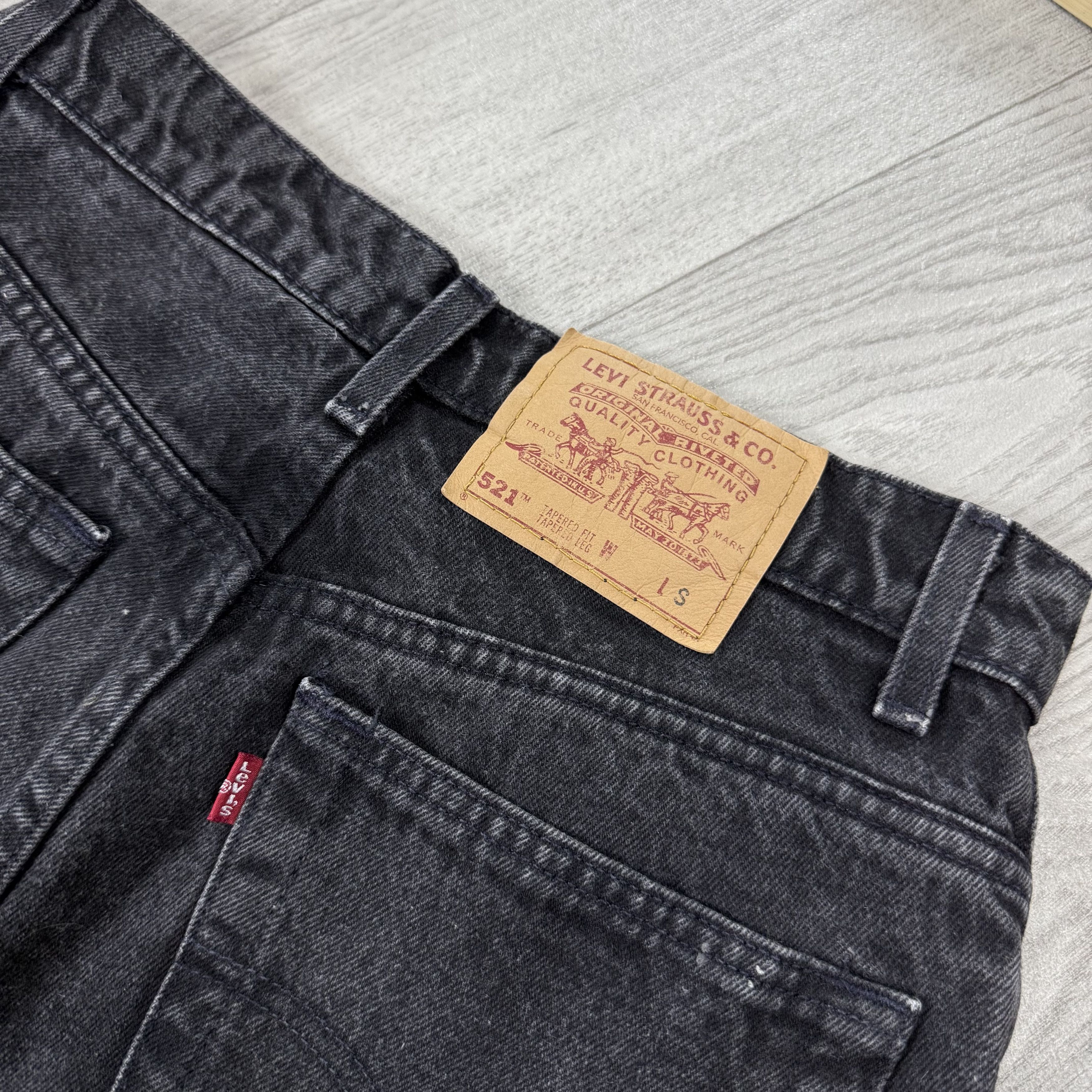 Levi's Vintage Levi's 521 Women's Grey High Rise Denim Mini Shorts Size 26" / US 2 / IT 38 - 8 Thumbnail