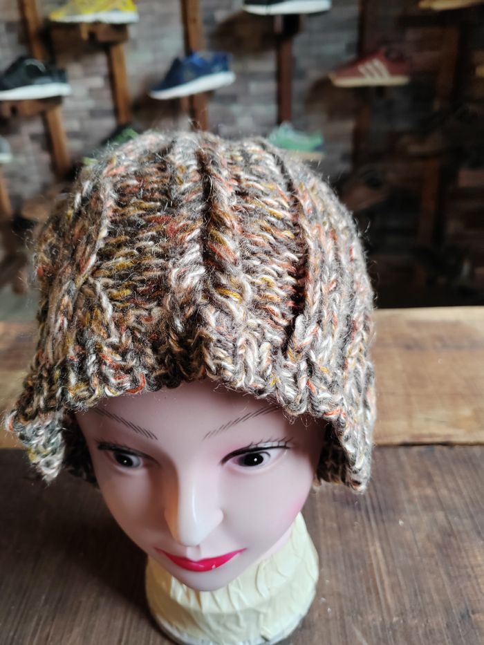 Japanese Brand Vintage Crochet Knitted handmade Beanie Snowcap Size ONE SIZE - 3 Thumbnail