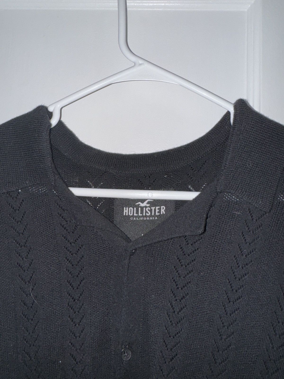 Hollister Black knit short sleeve Hollister button up Size US M / EU 48-50 / 2 - 2 Thumbnail