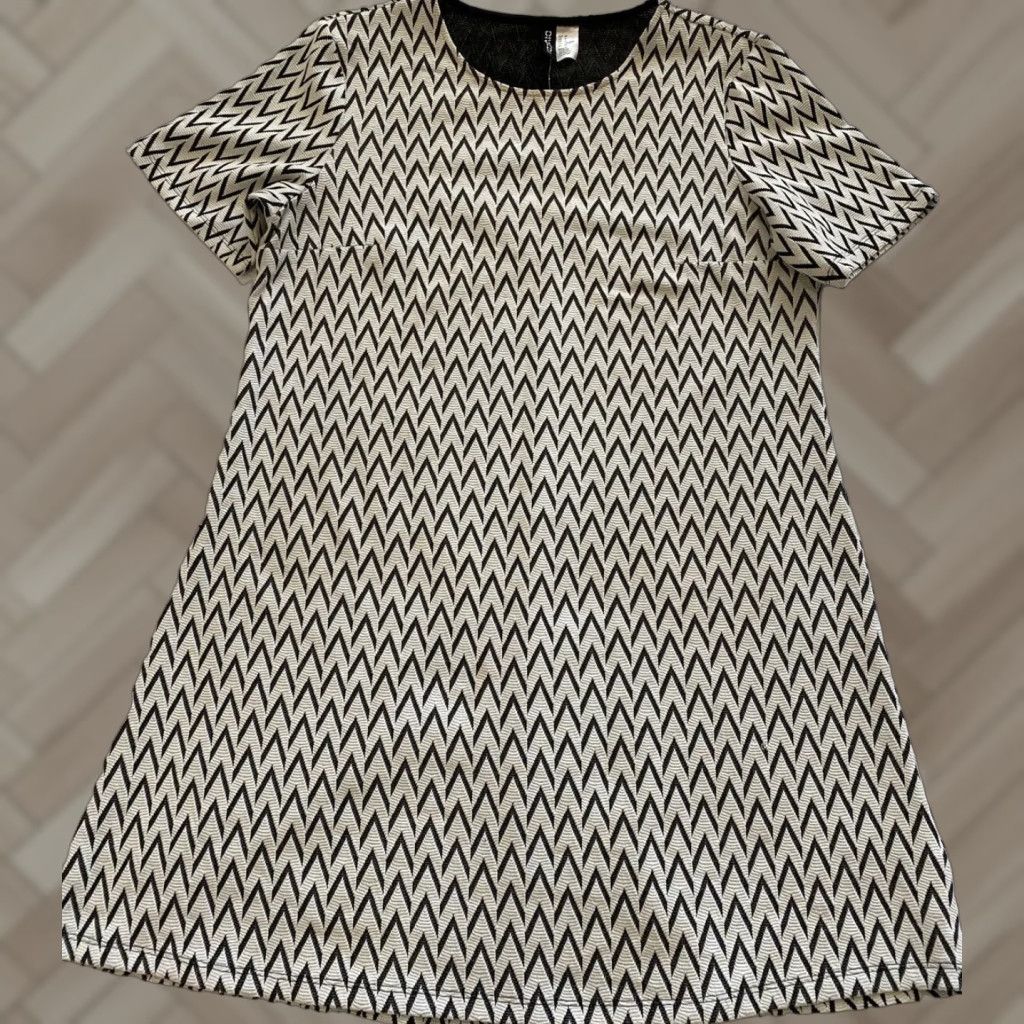 Vintage Divided Dress Women’s Size 12 Mini Tunic Sleeveless Round Neck Wide Strap Knee Length Gray Knit Polyester Spandex Tank Dress Casual Summer Women's) Size XL / US 12-14 / IT 48-50 - 1 Thumbnail