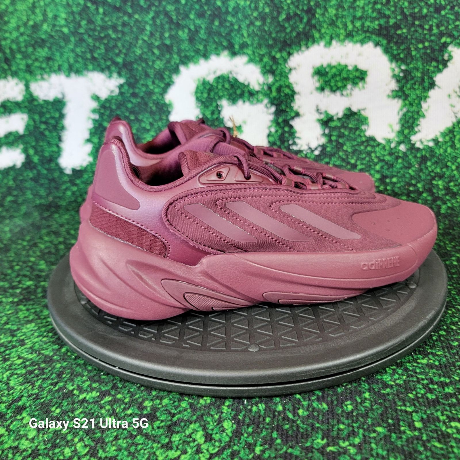 Adidas Ozelia Jr IG7469 GS Maroon Sz 5