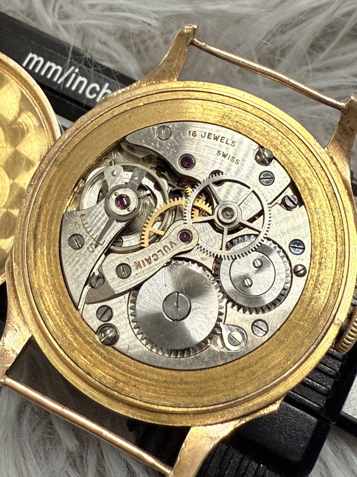 Vintage Rare Vintage 1970’s VULCAIN Military Manual Watch 9CT. Gold Size ONE SIZE - 17 Thumbnail