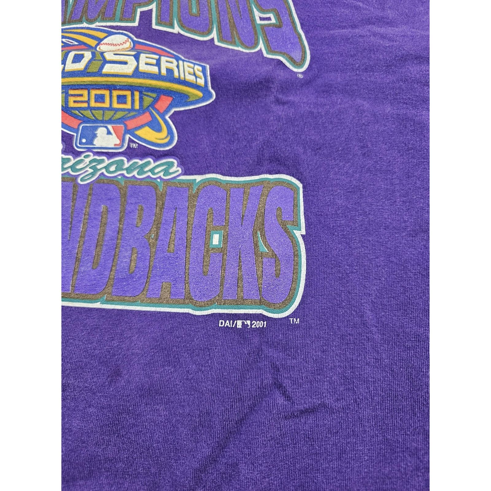 Gildan Arizona Diamondbacks Champions 2001 T-Shirt Purple Sz L Size US L / EU 52-54 / 3 - 4 Thumbnail