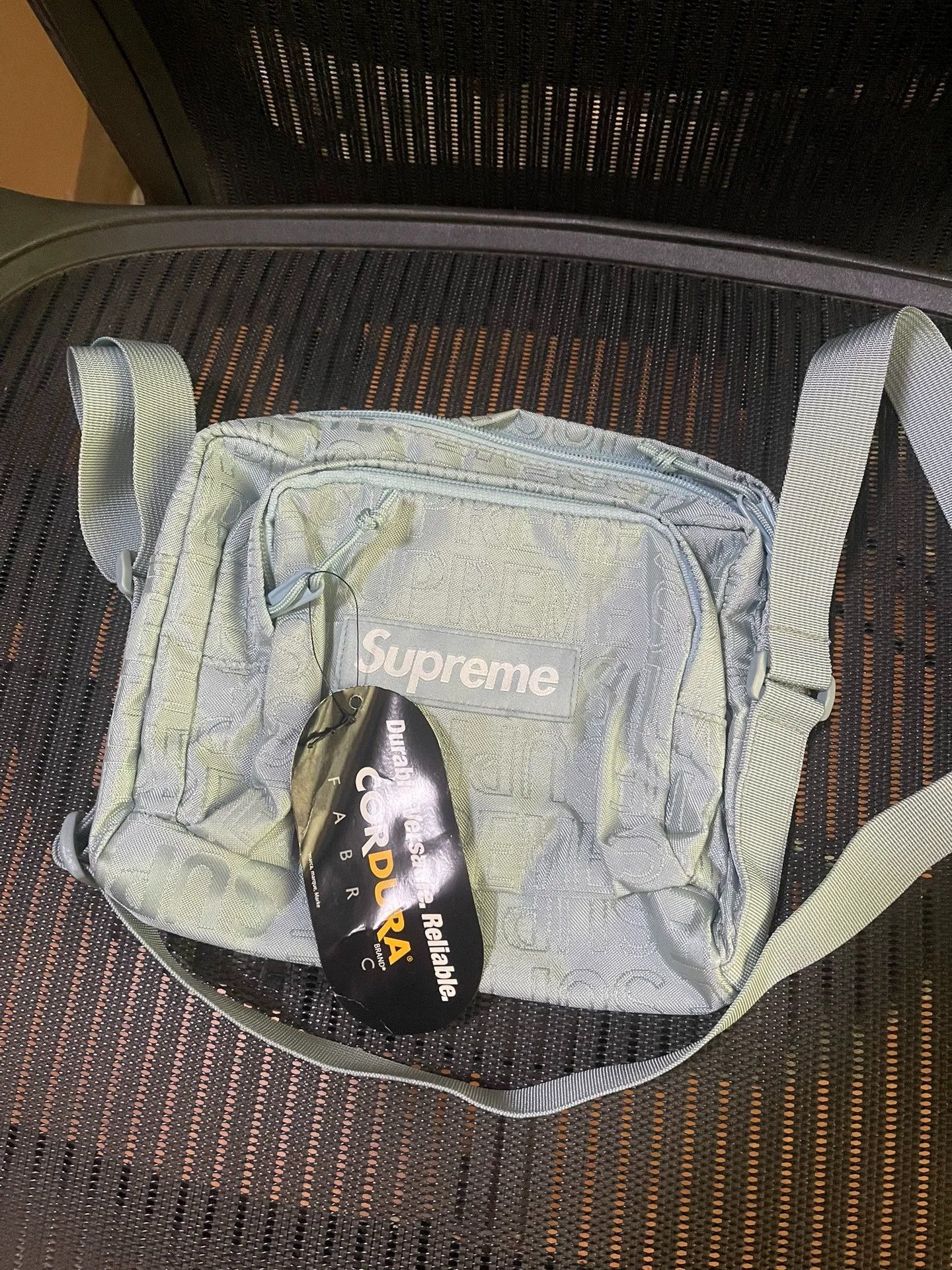 Supreme Supreme 19SS Ice Blue 3M Mini Crossbody Bag NWT Size ONE SIZE - 1 Thumbnail