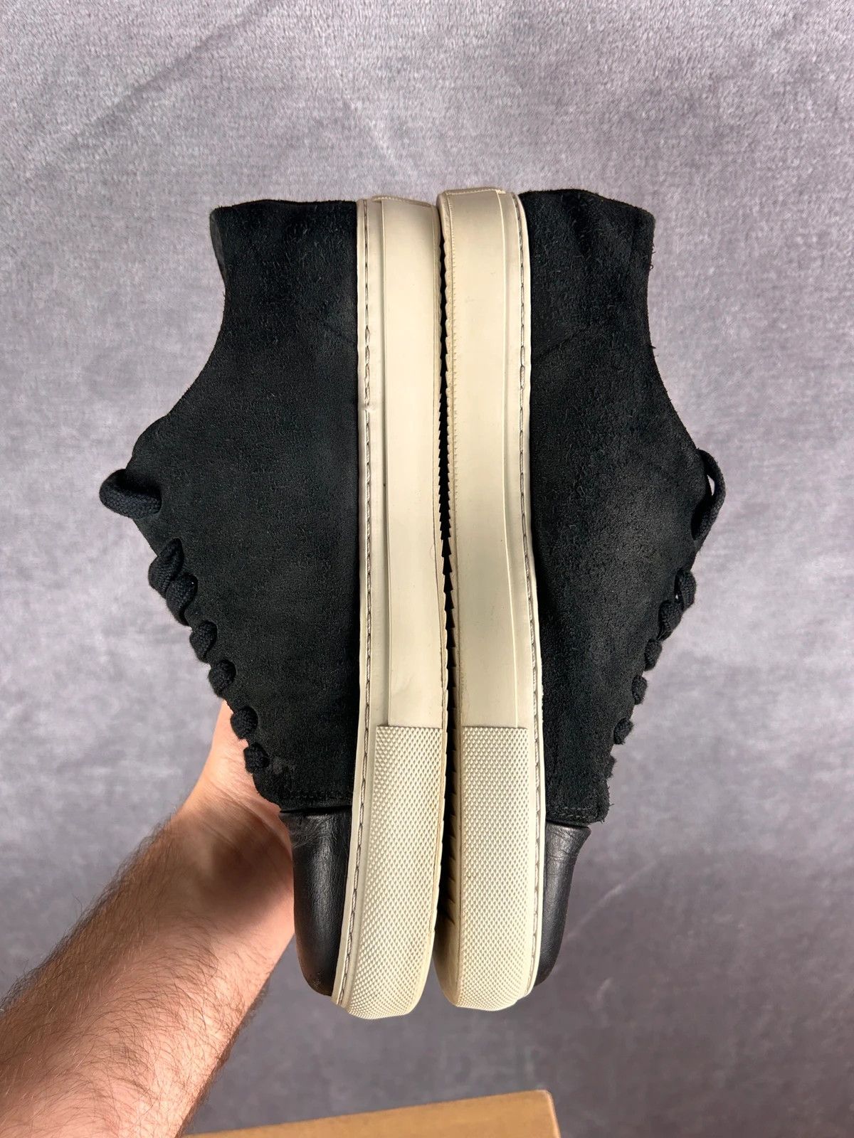 Axel Arigato × Designer Axel Arigato Cap-Toe suede sneakers black classic Size US 10 / EU 43 - 10 Thumbnail