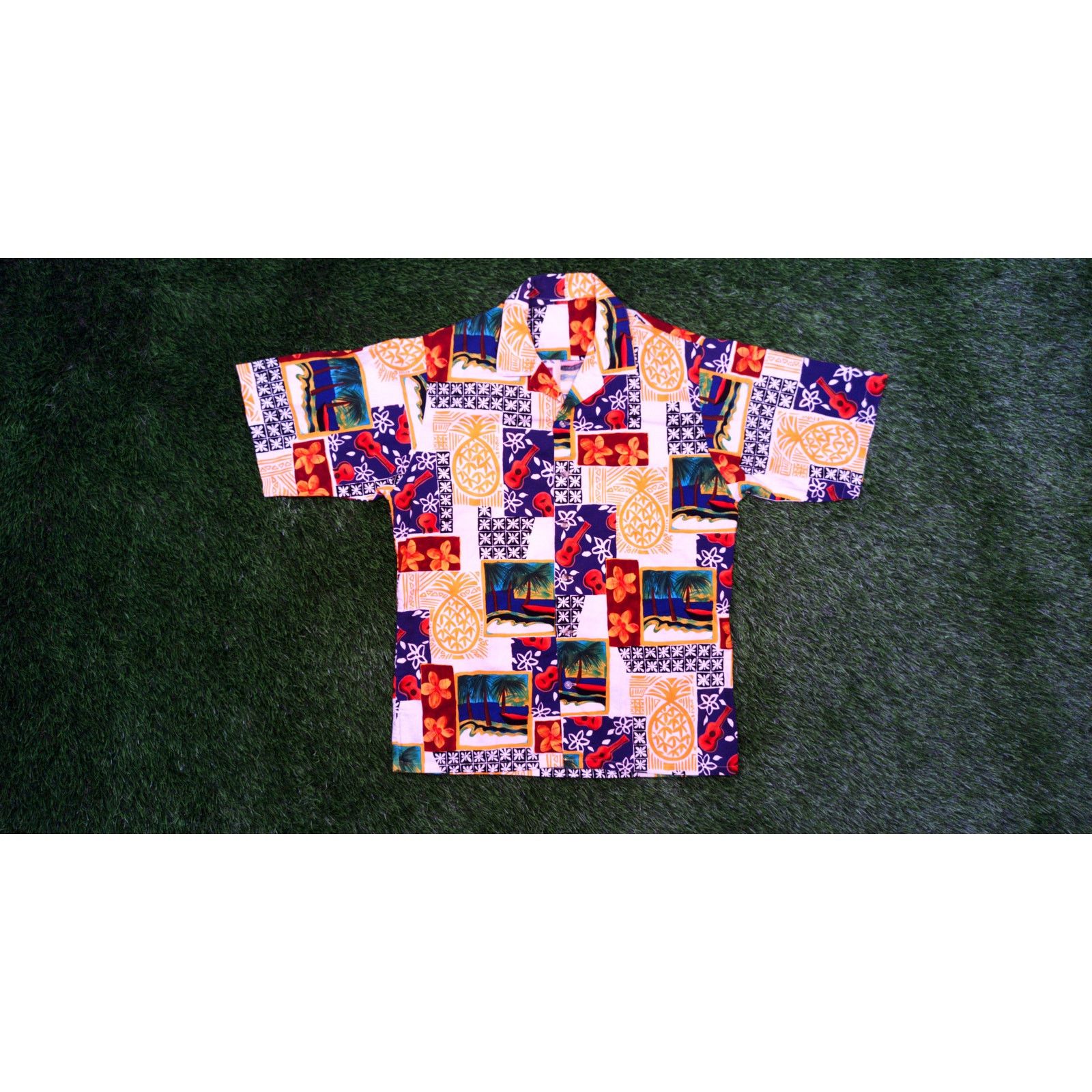 Vintage VTG 90s Mens Hawaiian Shirt M/L Patchwork Pineapple Ukulele Size US L / EU 52-54 / 3 - 1 Thumbnail