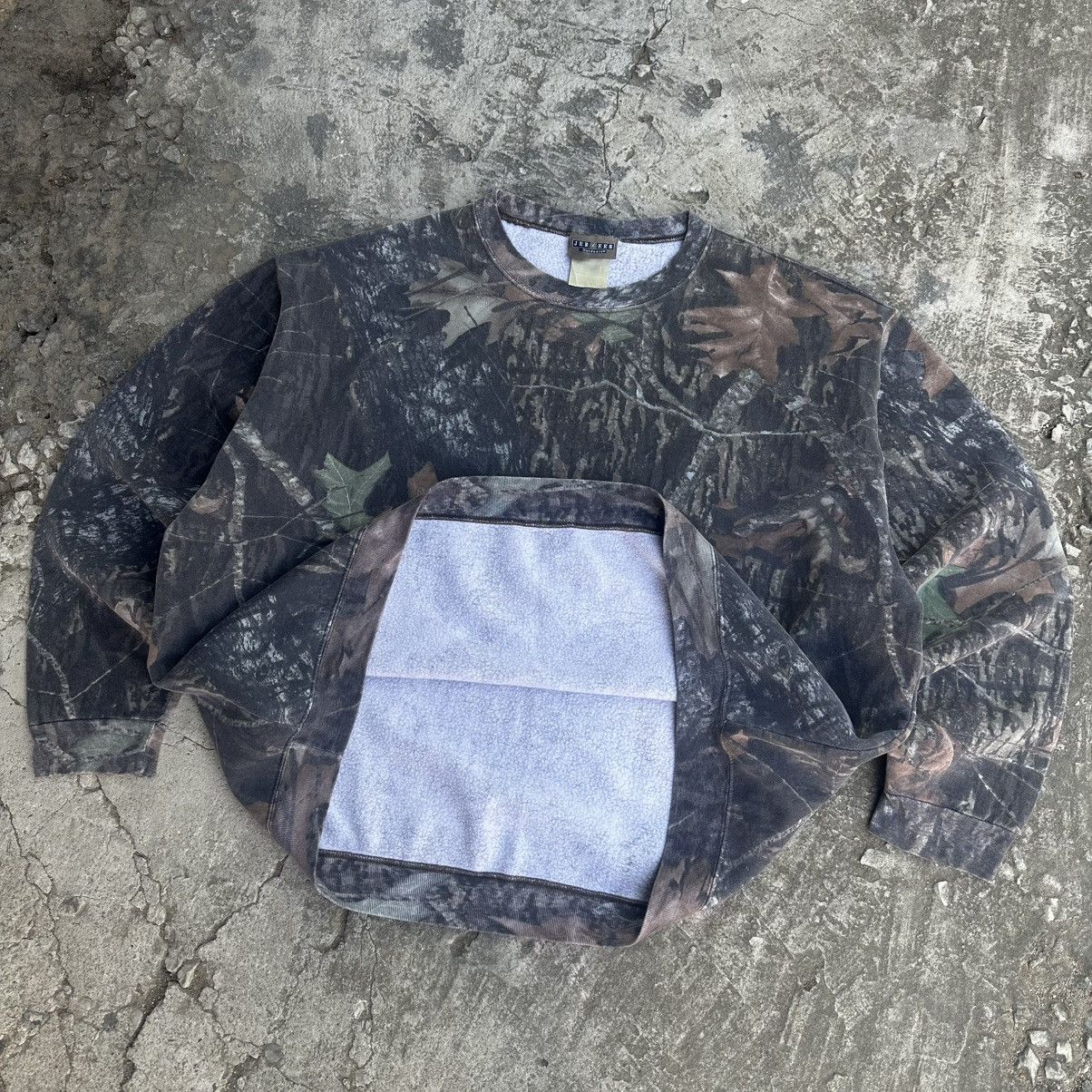 Carhartt × Vintage Crazy Vintage Carhartt Style Realtree Camo Sweatshirt Size US XXL / EU 58 / 5 - 6 Thumbnail