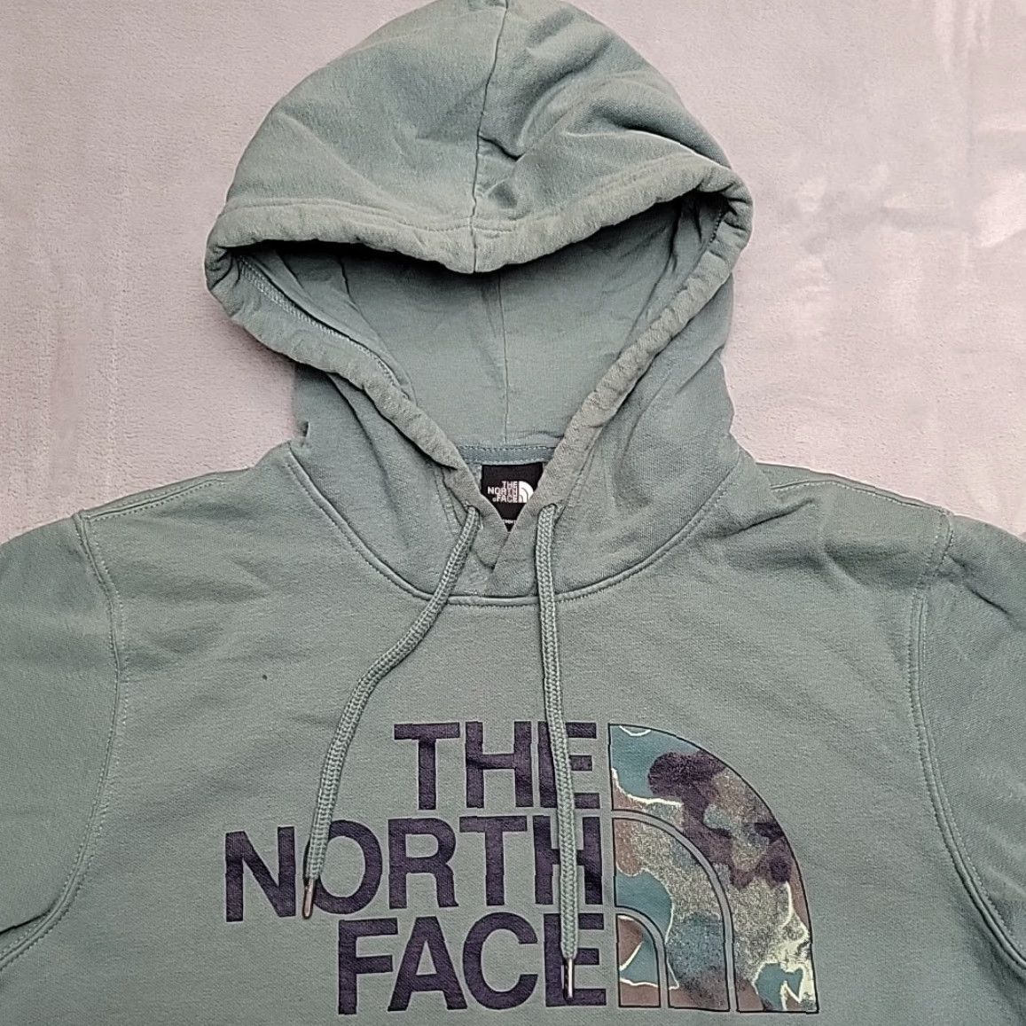 The North Face The North Face Hoodie Mens M Green Camo Logo Front Hooded Pullover Sweatshirt Size US M / EU 48-50 / 2 - 3 Thumbnail