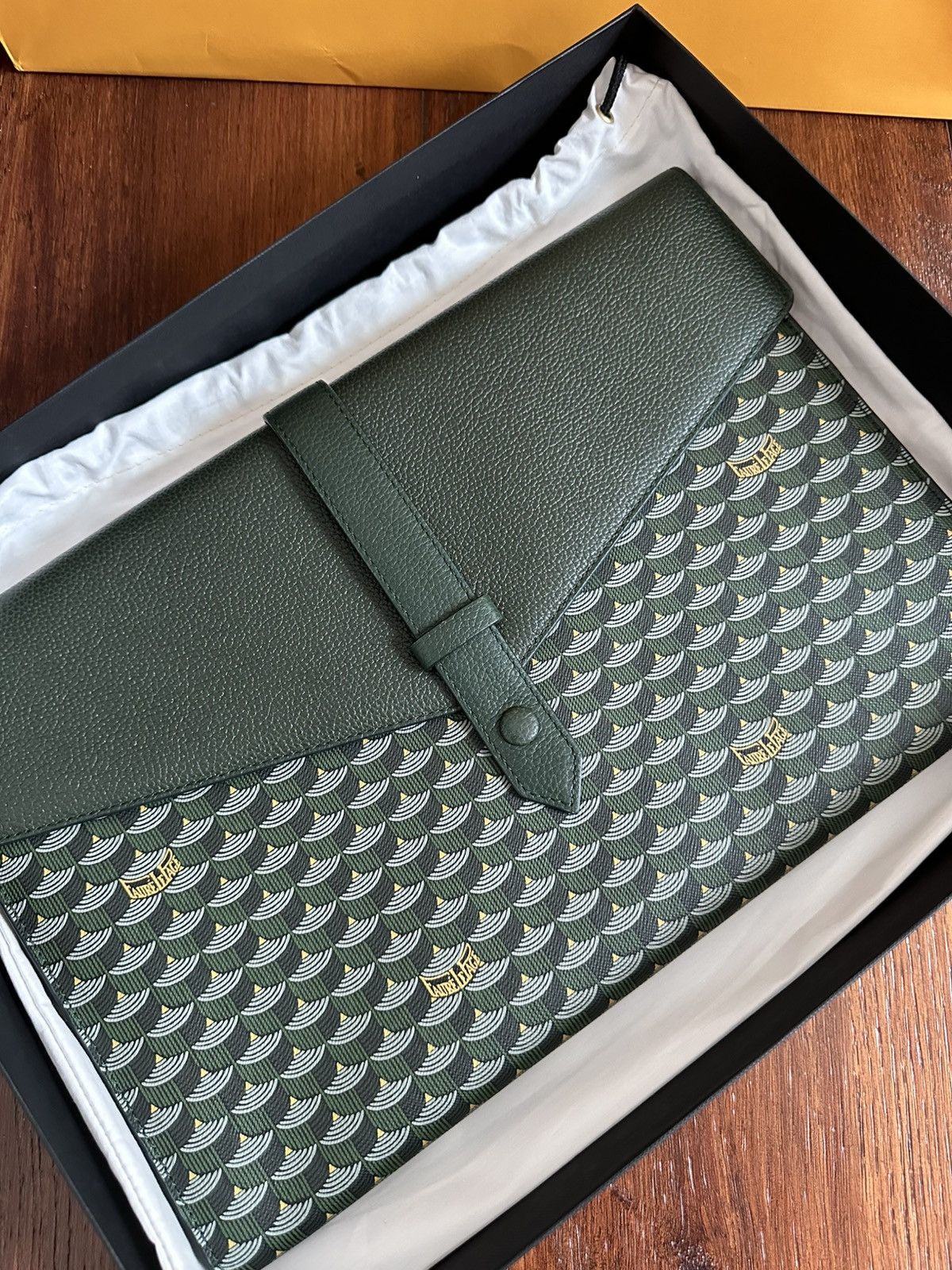 Faure Le Page Paris Express Envelope Bag in Green, Men's