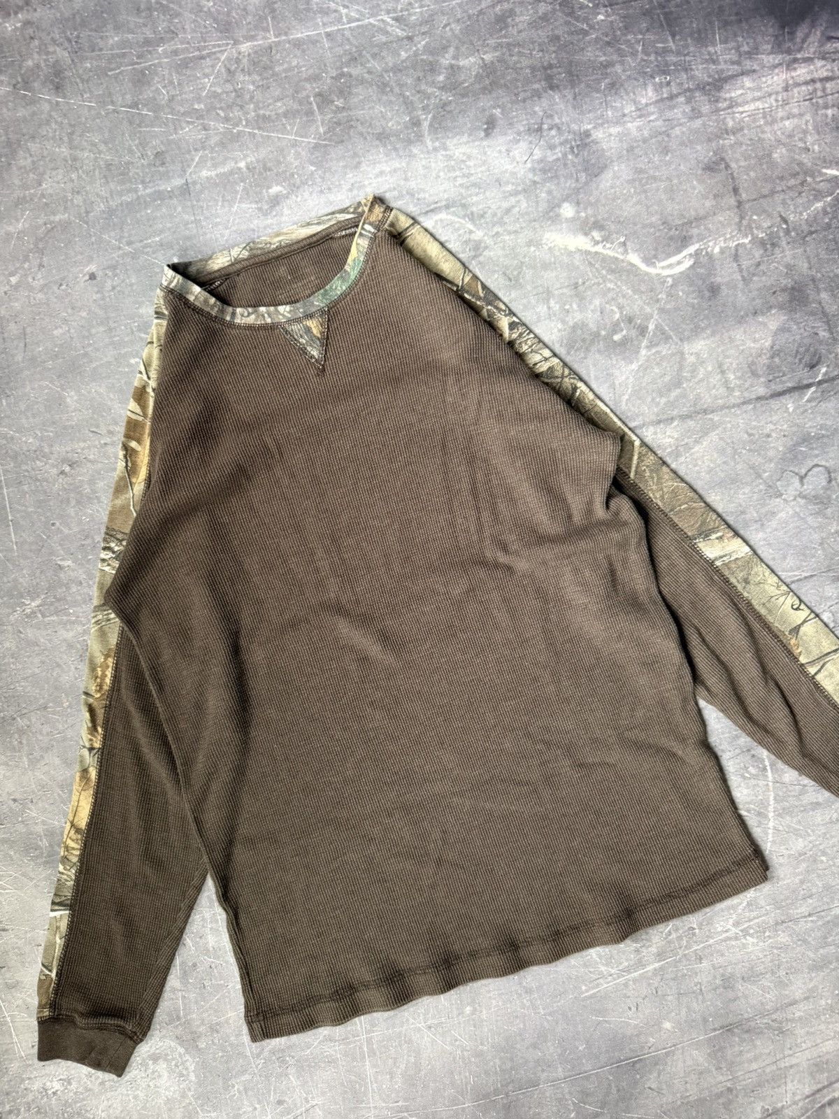 Vintage Vintage Camo Long-sleeve Thermal Shirt (M) Size US M / EU 48-50 / 2 - 3 Thumbnail
