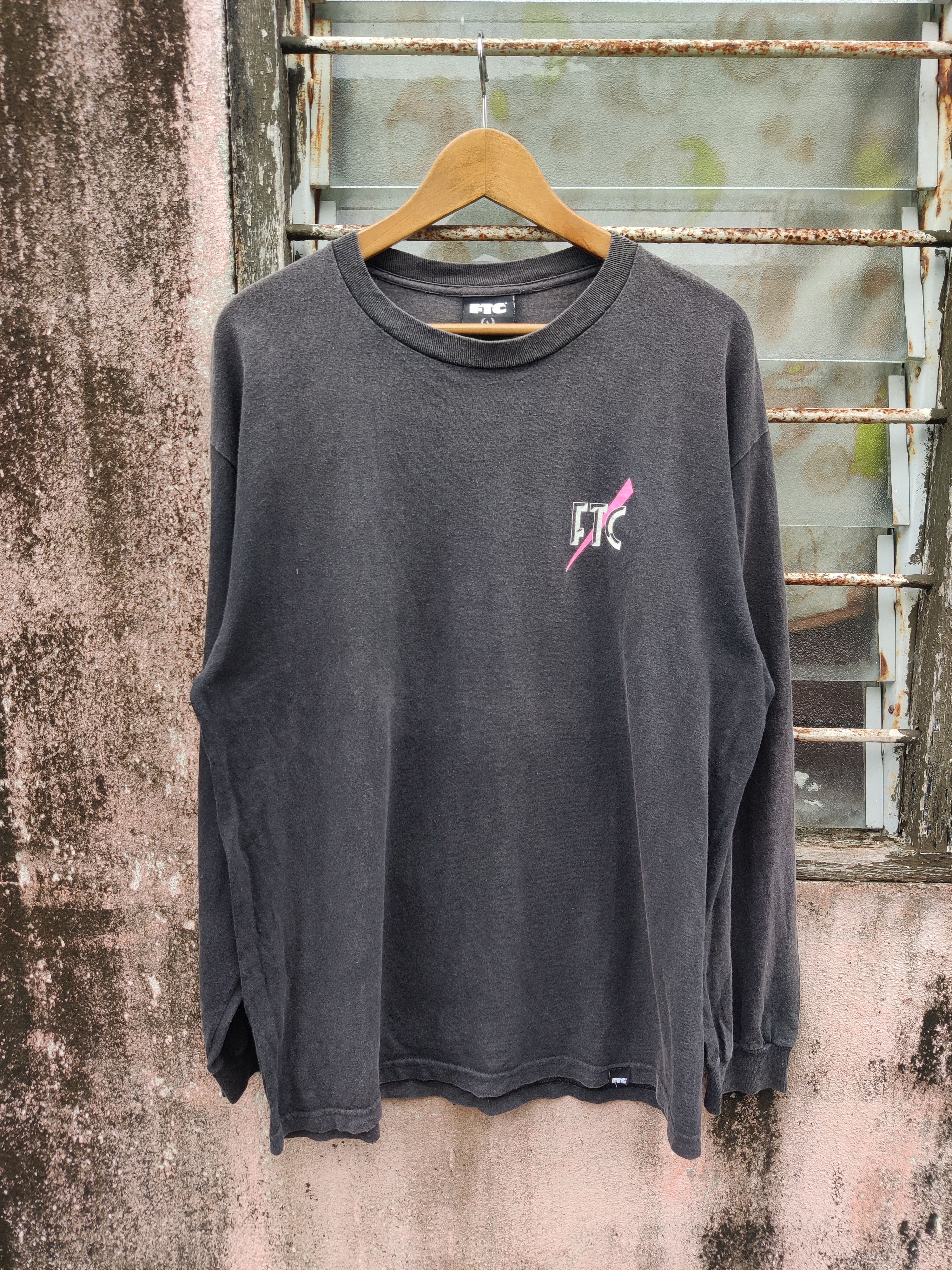 FTC 🔥Offer🔥 Vintage Sun Faded FTC Open Late Sexy Skate tee Size US L / EU 52-54 / 3 - 4 Thumbnail