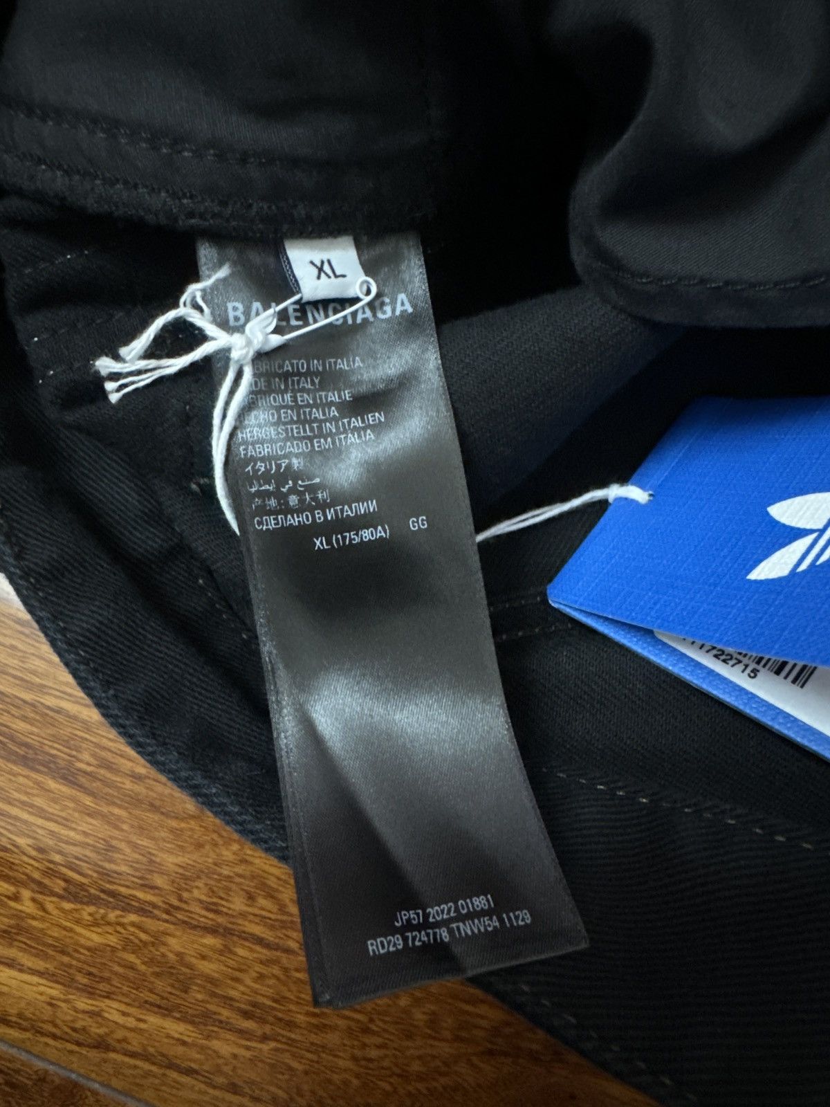 Balenciaga Balenciaga x Adidas Oversized Black Denim Sz. XL Size US 36 / EU 52 - 11 Thumbnail