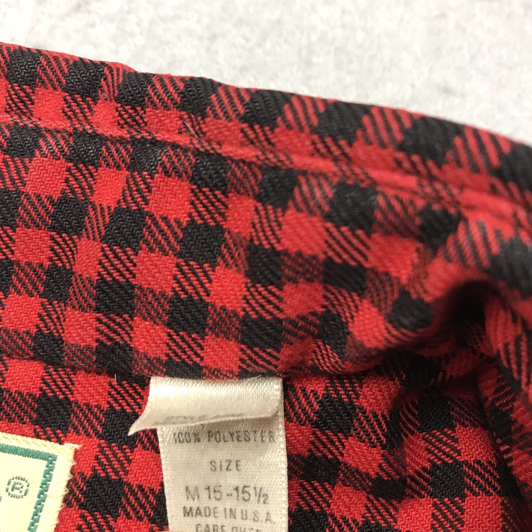 Vintage VINTAGE L.L. Bean Shirt Mens M 15 15 1/2 Red Black Buffalo Plaid Flannel 90s Size US M / EU 48-50 / 2 - 5 Thumbnail