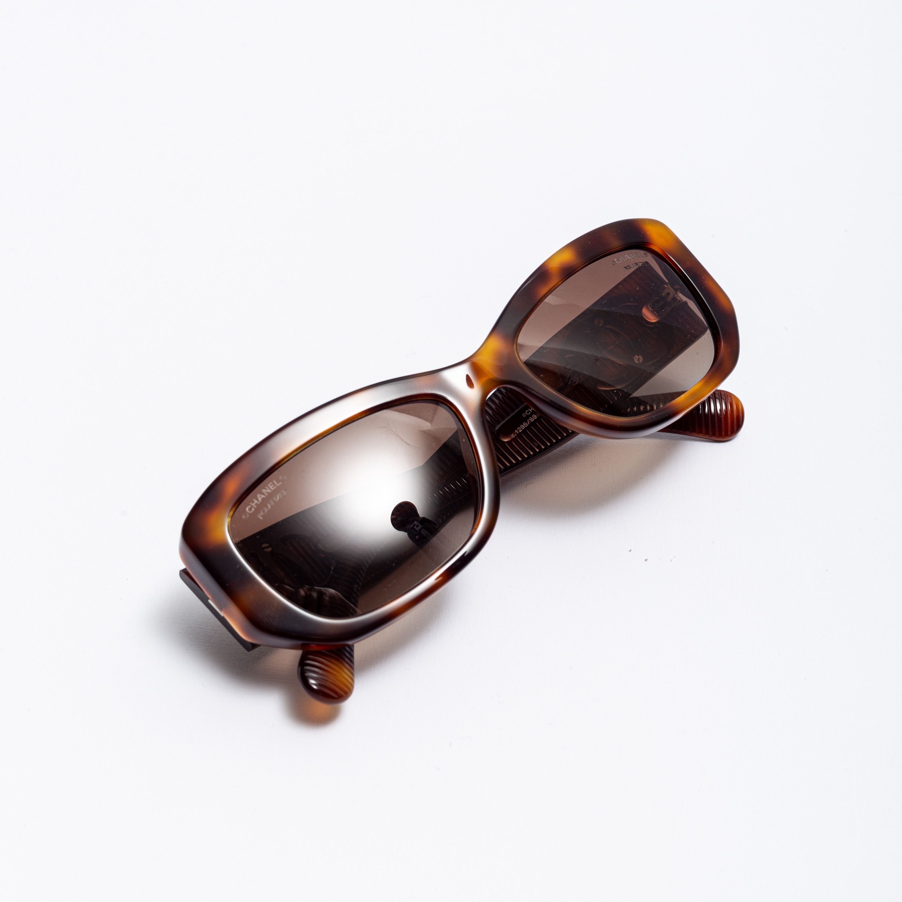 Chanel CHANEL 0CH5493 1295S9 Sunglasses Size ONE SIZE - 5 Thumbnail