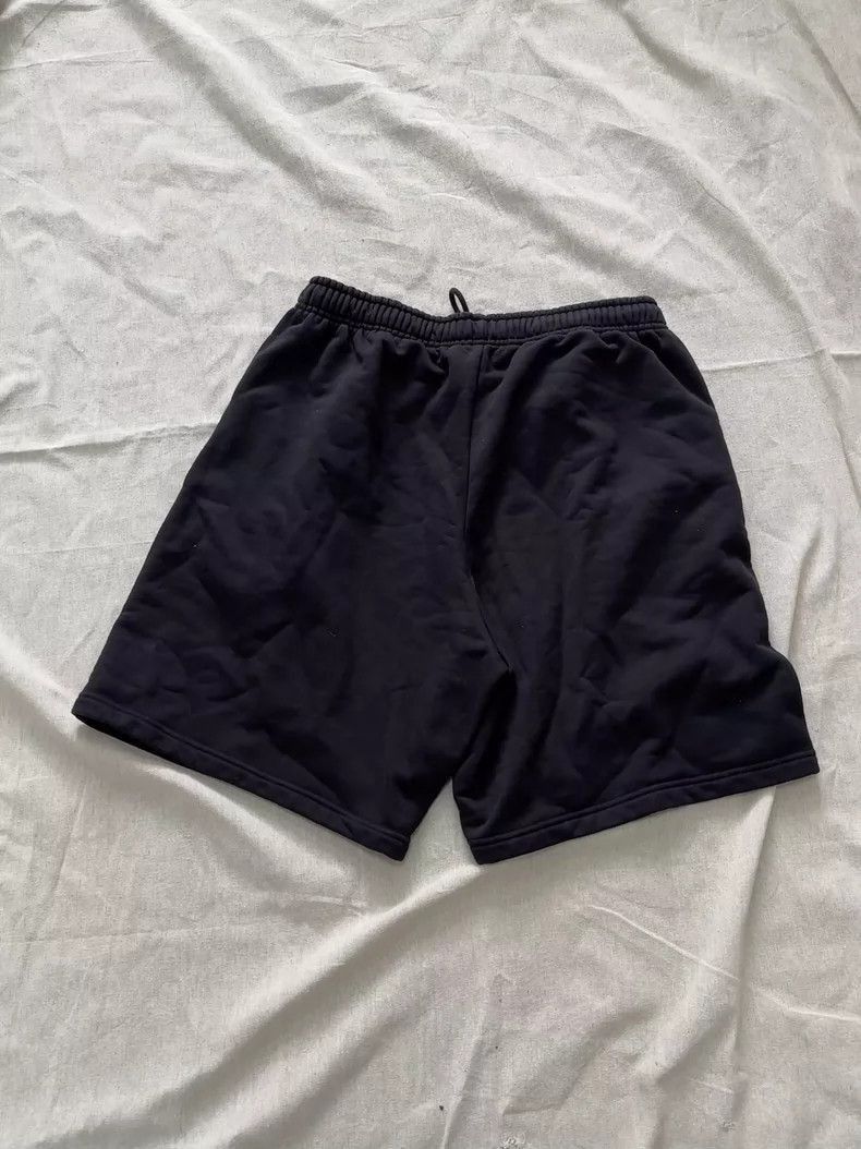 Balenciaga Balenciaga GYM WEAR logo shorts for gym-2505 Size US 44 / EU 60 - 2 Thumbnail