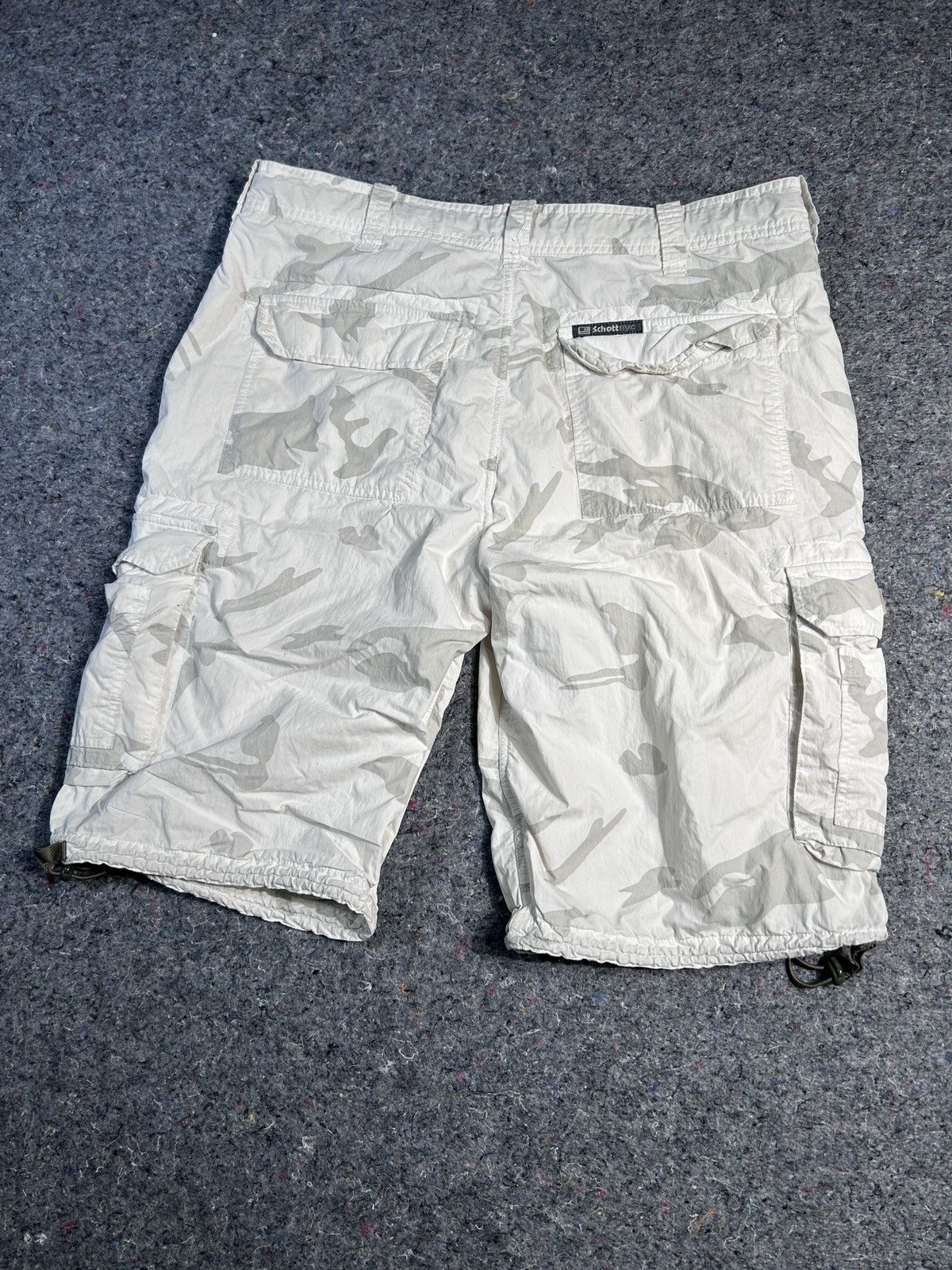 Schott Schott Long Length Camo Cargo Utility Shorts size 34 Size US 34 / EU 50 - 12 Thumbnail