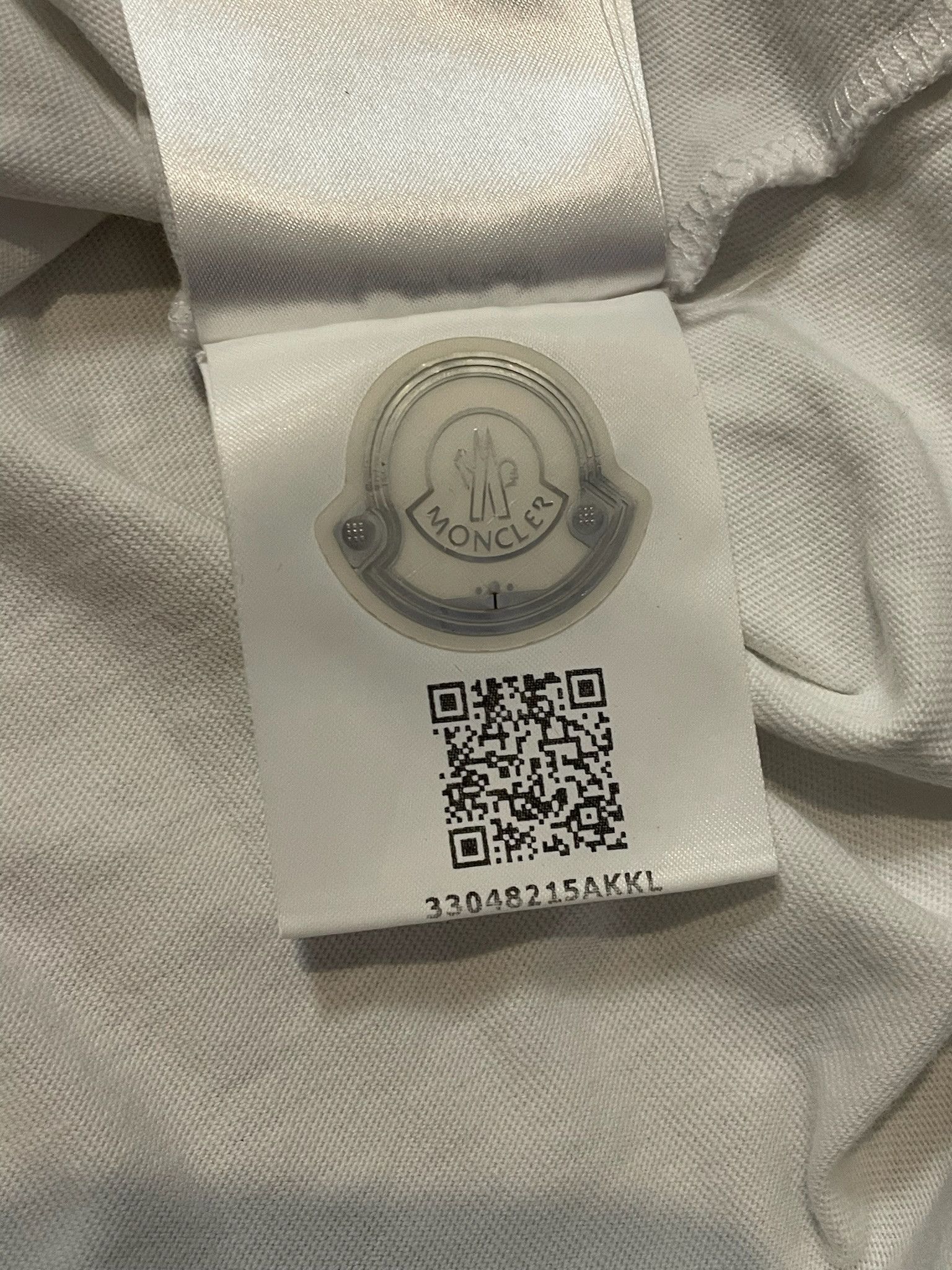 Moncler Moncler Maglia Big Logo Igloo Tee Size US L / EU 52-54 / 3 - 11 Thumbnail
