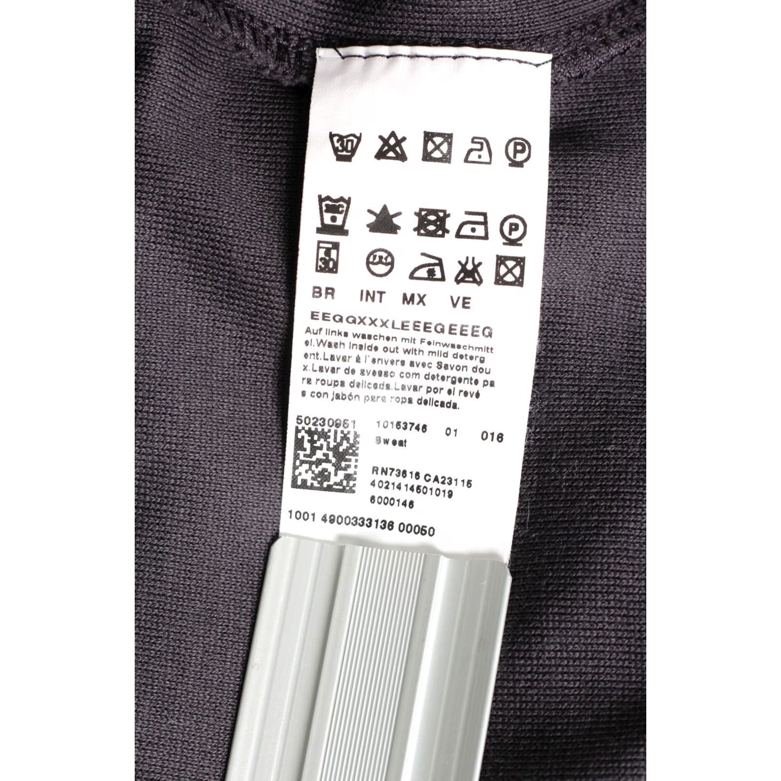 Hugo Boss HUGO BOSS Sweatshirt Men XXXL Grey VR3825 Logo 1/4 Zip Neck Size US XXL / EU 58 / 5 - 6 Thumbnail