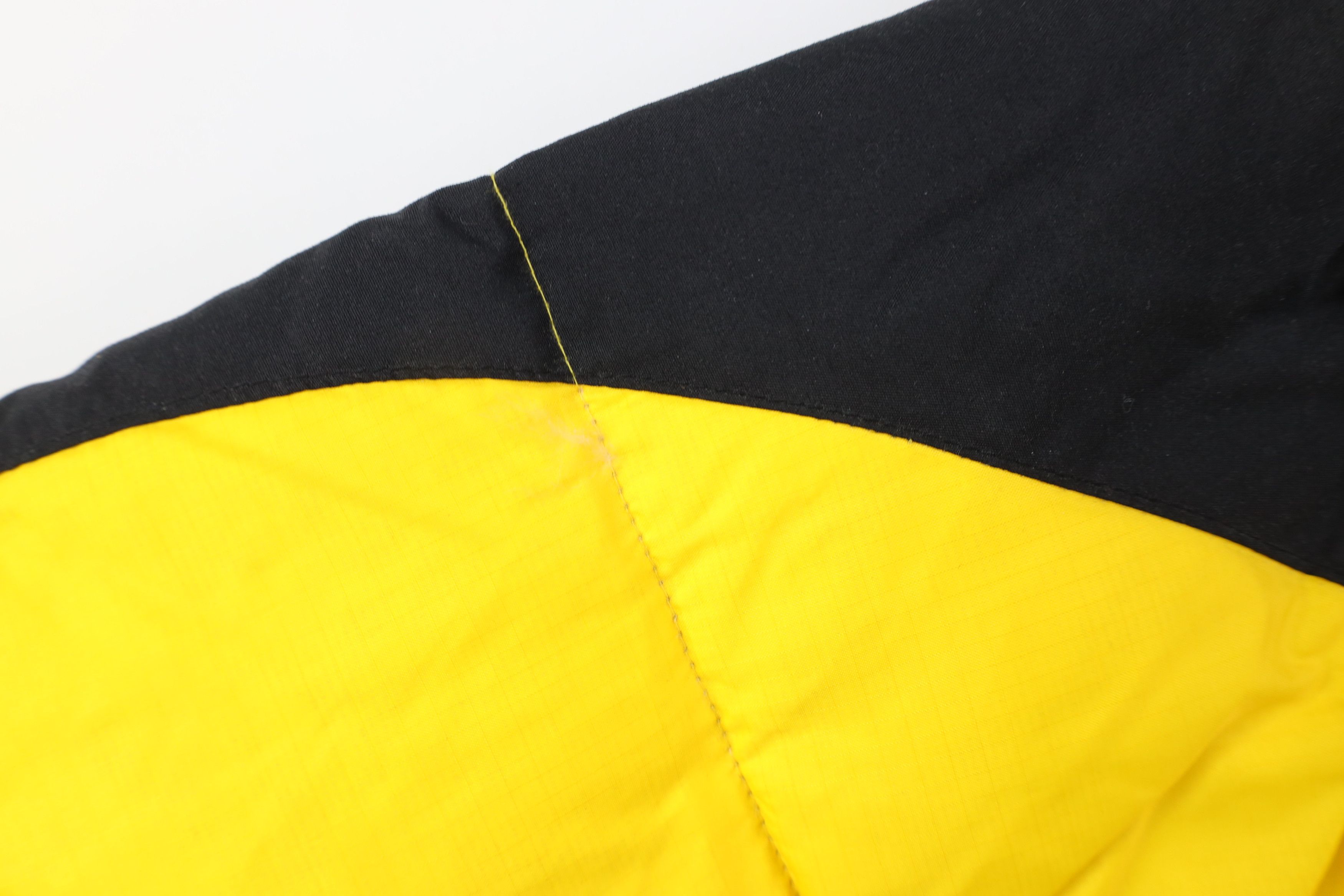 Vintage Deadstock Vintage 90s Streetwear Down Puffer Jacket Yellow Size US XL / EU 56 / 4 - 8 Thumbnail
