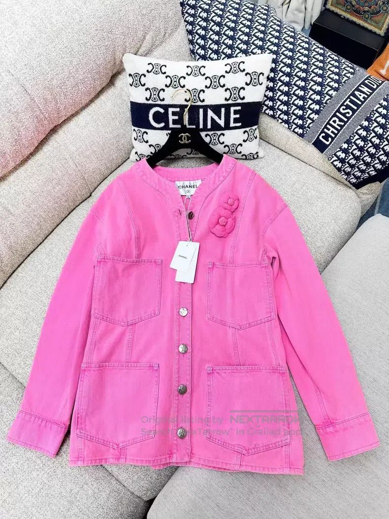 Chanel Chanel Bright pink camellia denim jacket Size S / US 4 / IT 40 - 2 Thumbnail