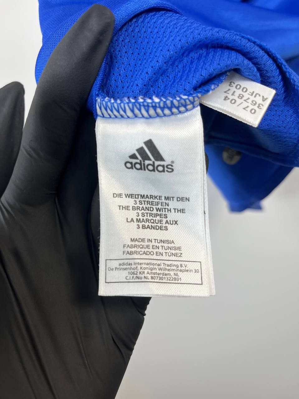 Adidas Real Madrid 2004 2005 Away Shirt Adidas 367817 Mens Size S Size US S / EU 44-46 / 1 - 5 Thumbnail