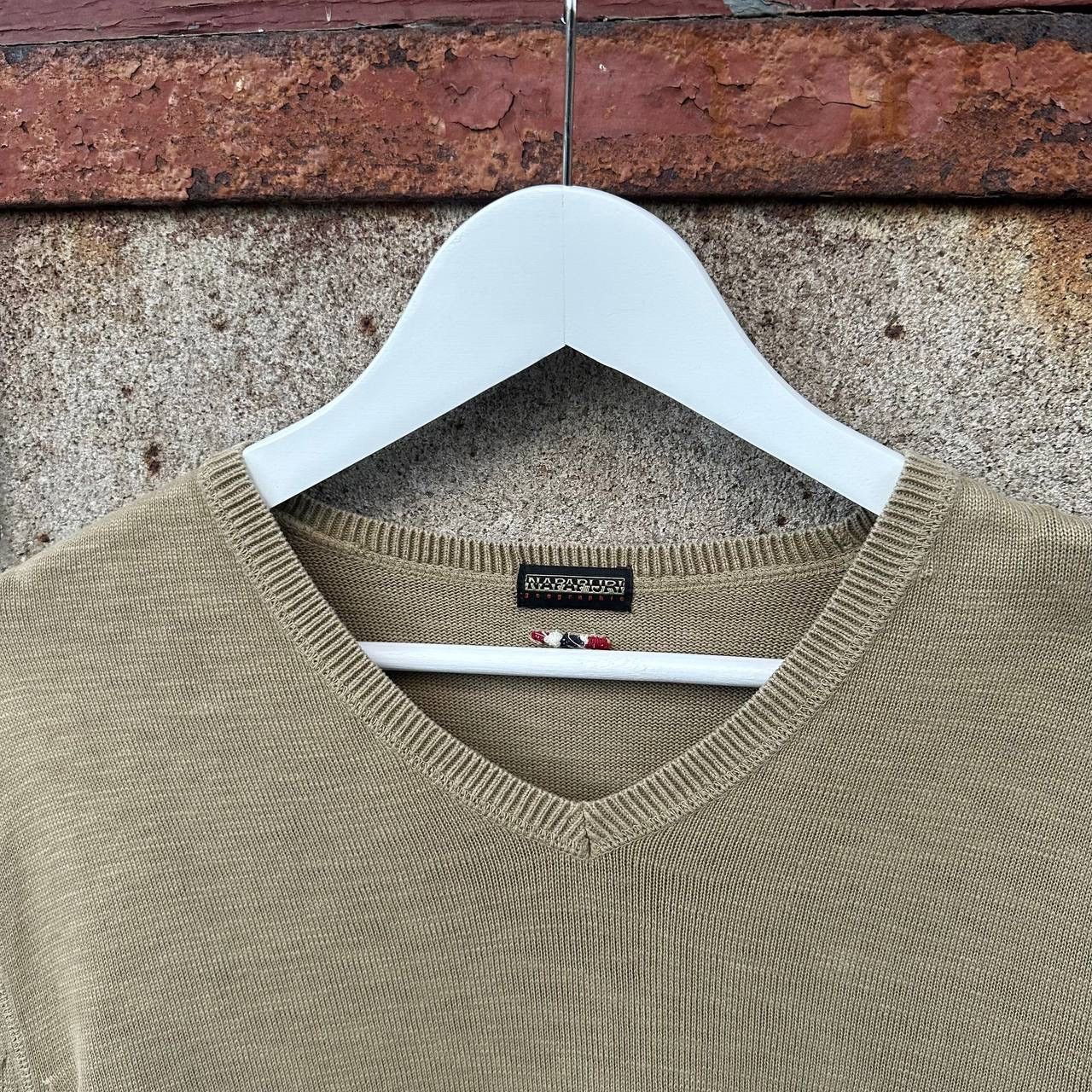 Napapijri Vintage Napapiriji V Neck Knit Sweater Old Money Y2K 00s Size US L / EU 52-54 / 3 - 10 Thumbnail