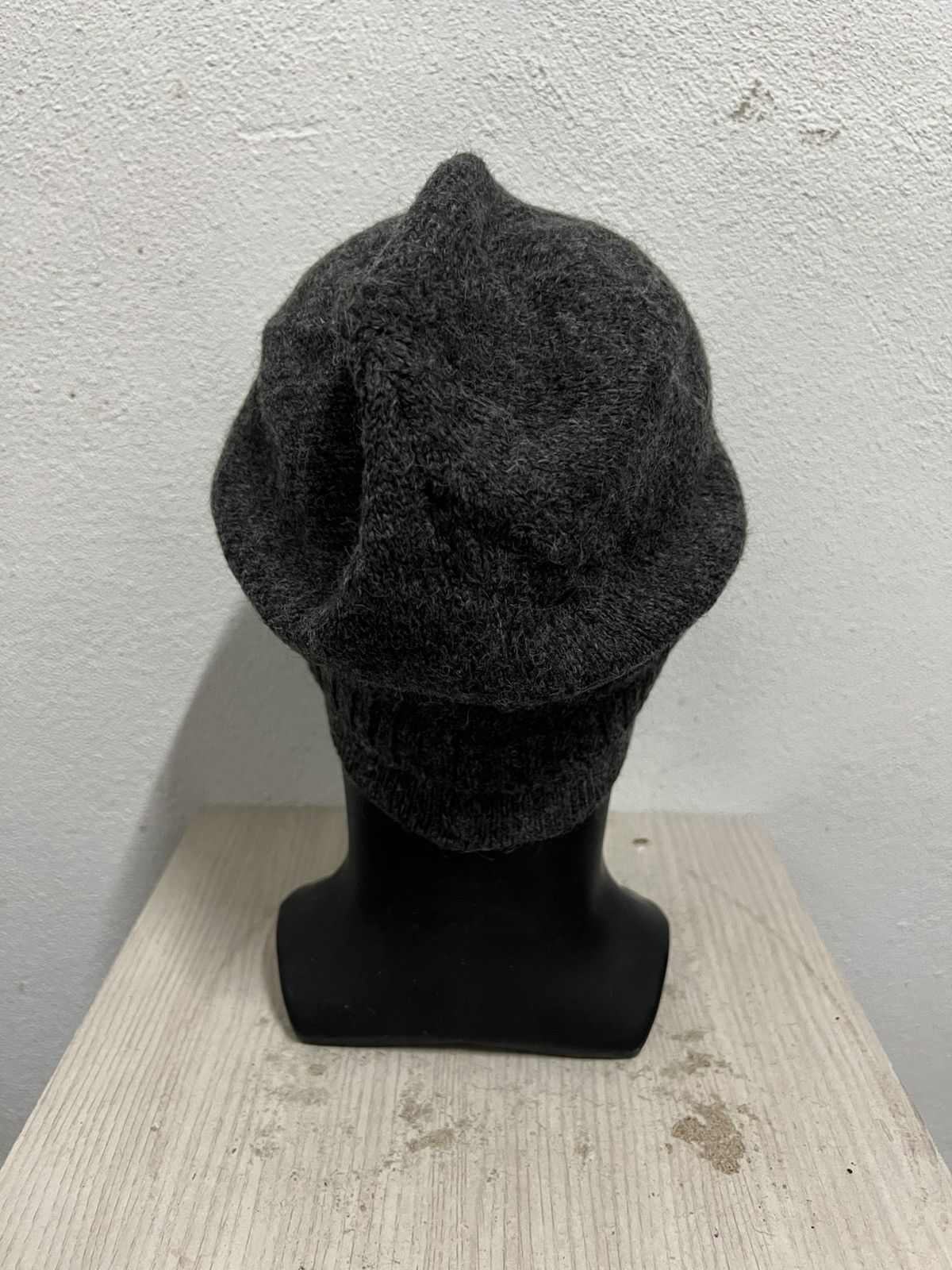 Zara ZARA Plain Beanie Hat Size ONE SIZE - 5 Thumbnail