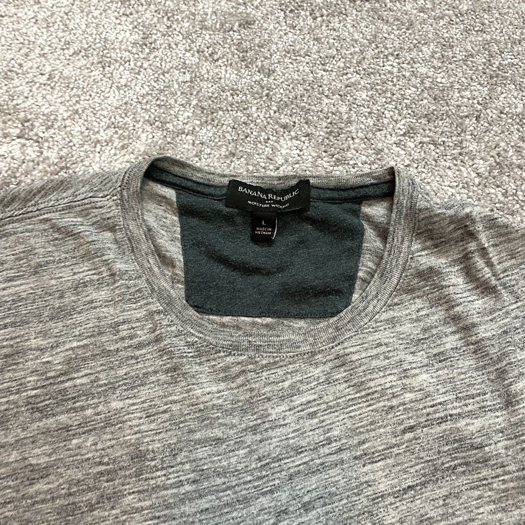 Banana Republic Banana Republic Moisture Wicking Shirt Mens Large Heather Gray Long Sleeve Crew Neck Size US L / EU 52-54 / 3 - 5 Thumbnail