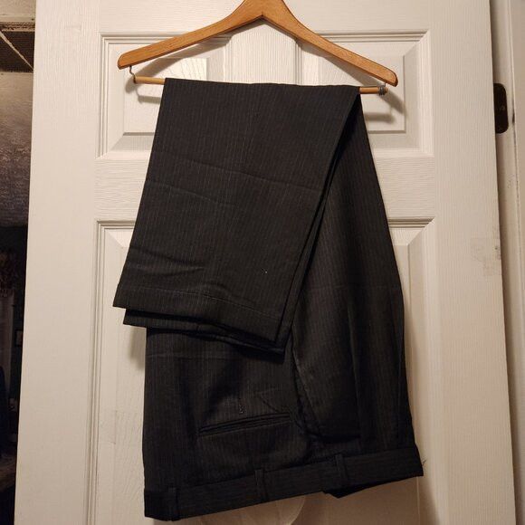 Chaps Ralph Lauren Chaps men's 100%wool 2pc suit size: 44R pants: 38/28 Size 44R - 5 Thumbnail