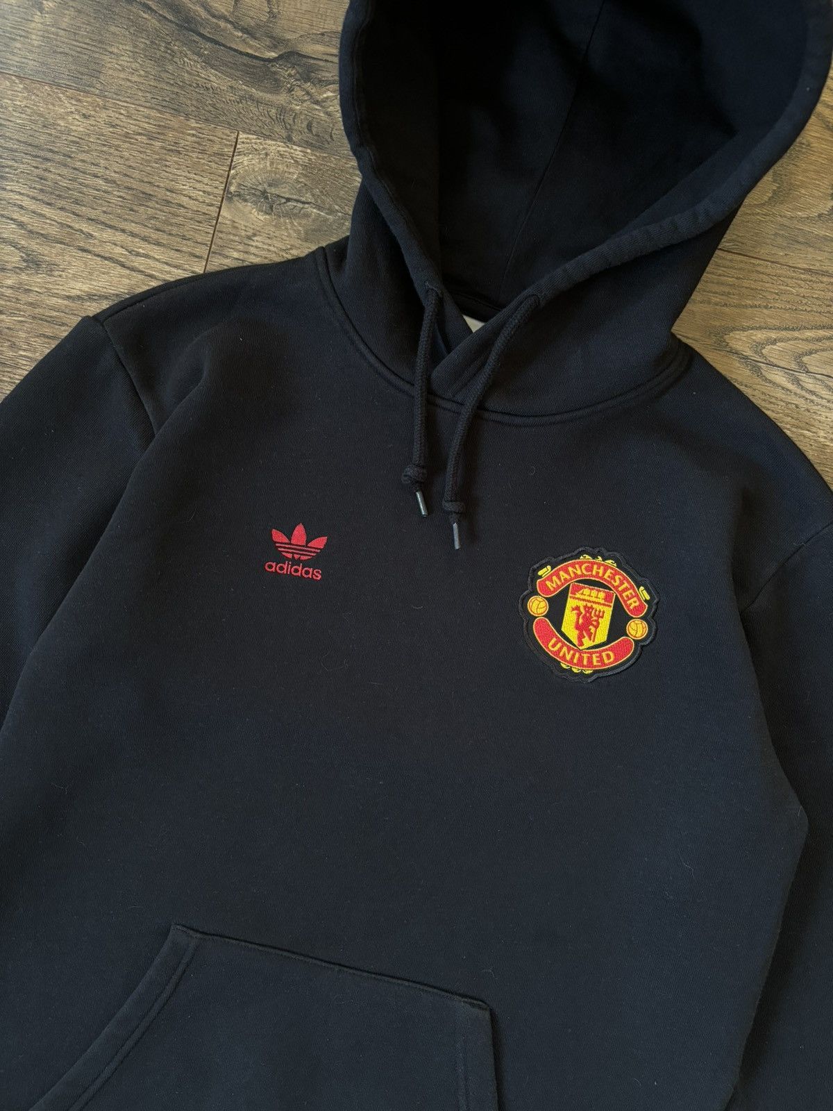 Adidas Adidas hoodie Manchester United sz S red label Size US S / EU 44-46 / 1 - 3 Thumbnail