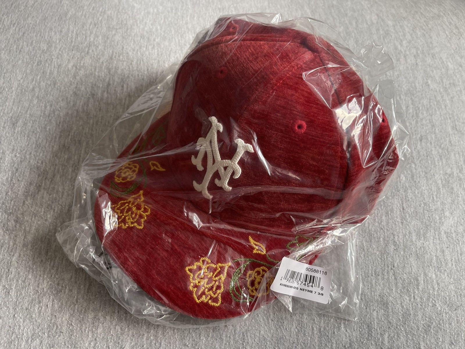 Kith New Era New York Mets Chenille Red Fitted Hat 7 3/8
