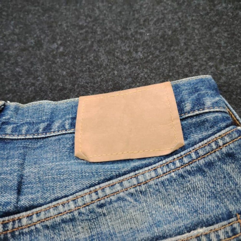 Levi's Vintage Levi’s 502 Big E Japan Selvedge J22 Button Size US 30 / EU 46 - 17 Thumbnail