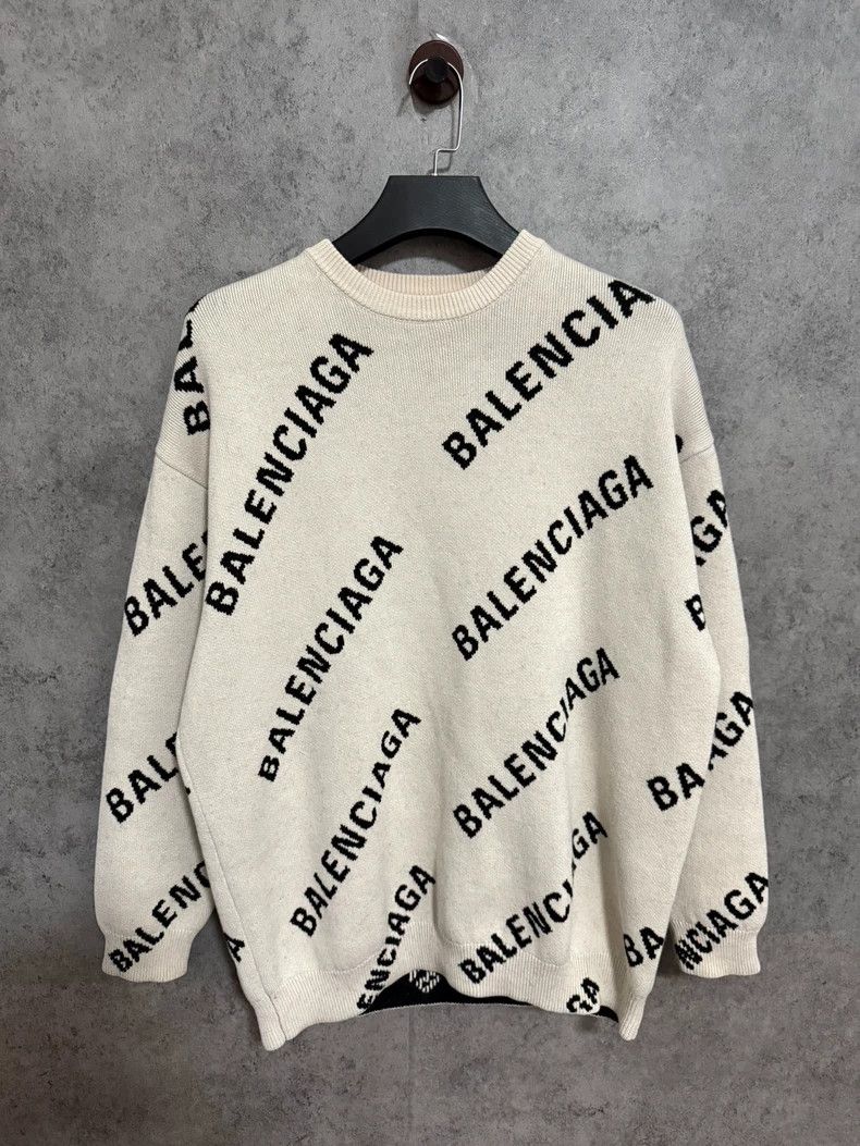 Balenciaga Balenciaga Crewneck pullover with full logo Size US M / EU 48-50 / 2 - 1 Thumbnail