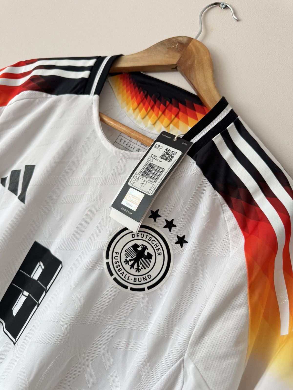 Adidas Kroos #8 Germany 2023-2024 Player Issue Home Soccer Jersey Size US M / EU 48-50 / 2 - 11 Thumbnail
