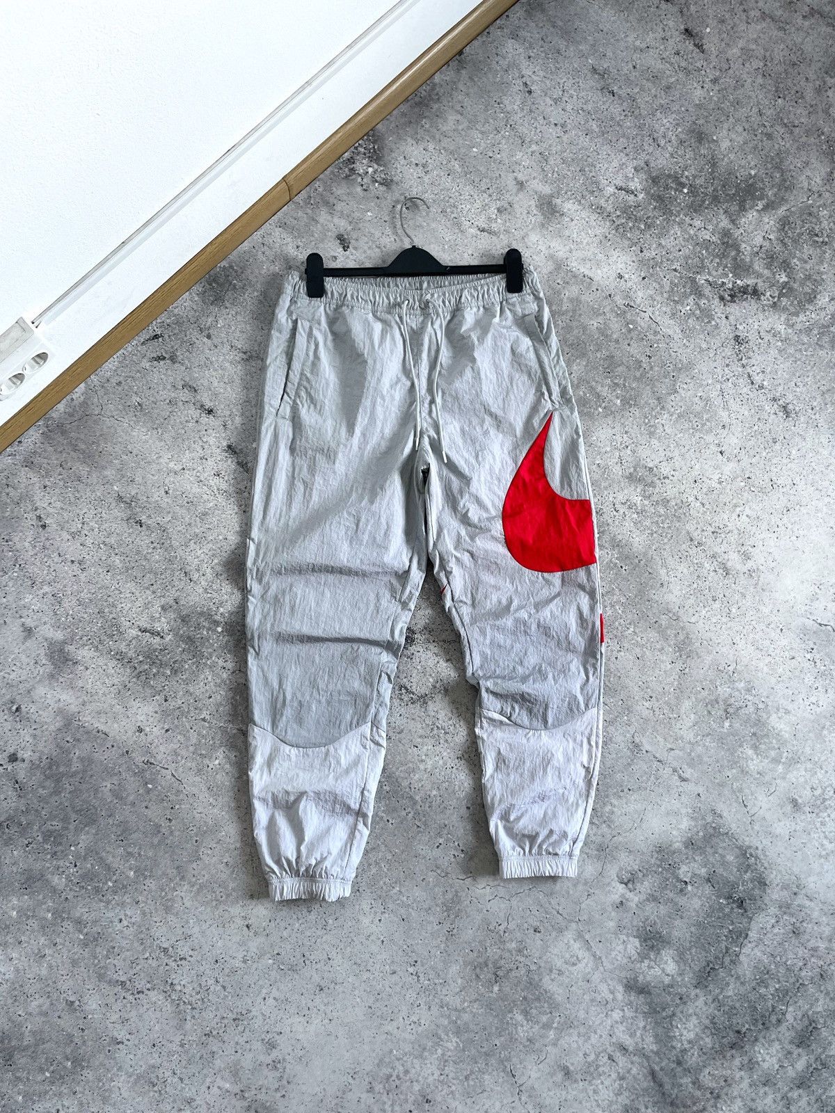Nike × Vintage Nike Sportswear Big Swoosh Nylon Lined Pants Smoke Grey/Red Size US 32 / EU 48 - 1 Thumbnail