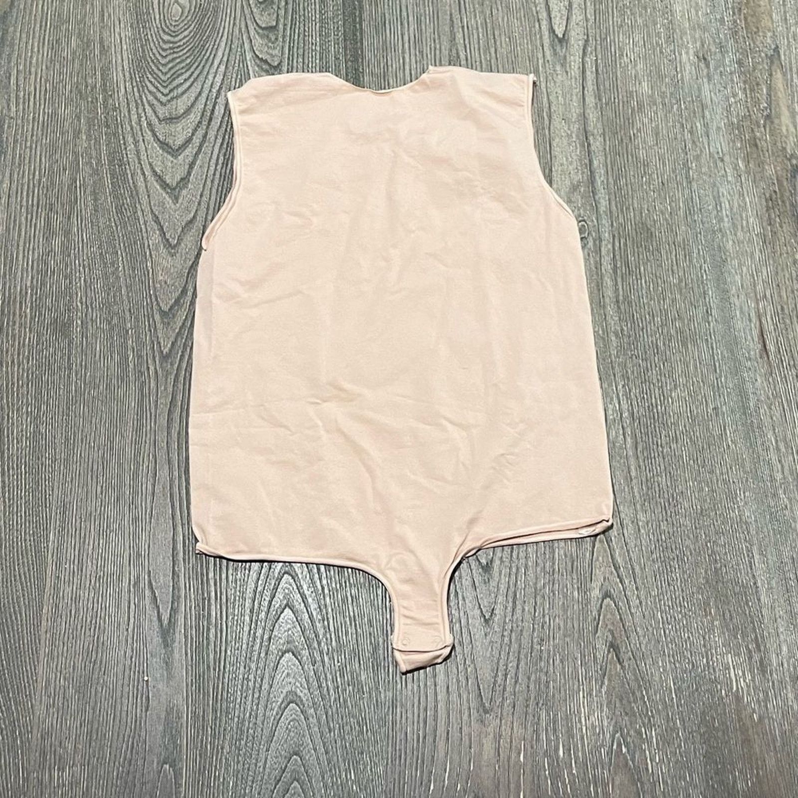 SKIMS Essential Crew Neck Sleeveless Bodysuit Pullover Clay 2X/3X Size XXL / US 16-18 / IT 52-54 - 1 Thumbnail