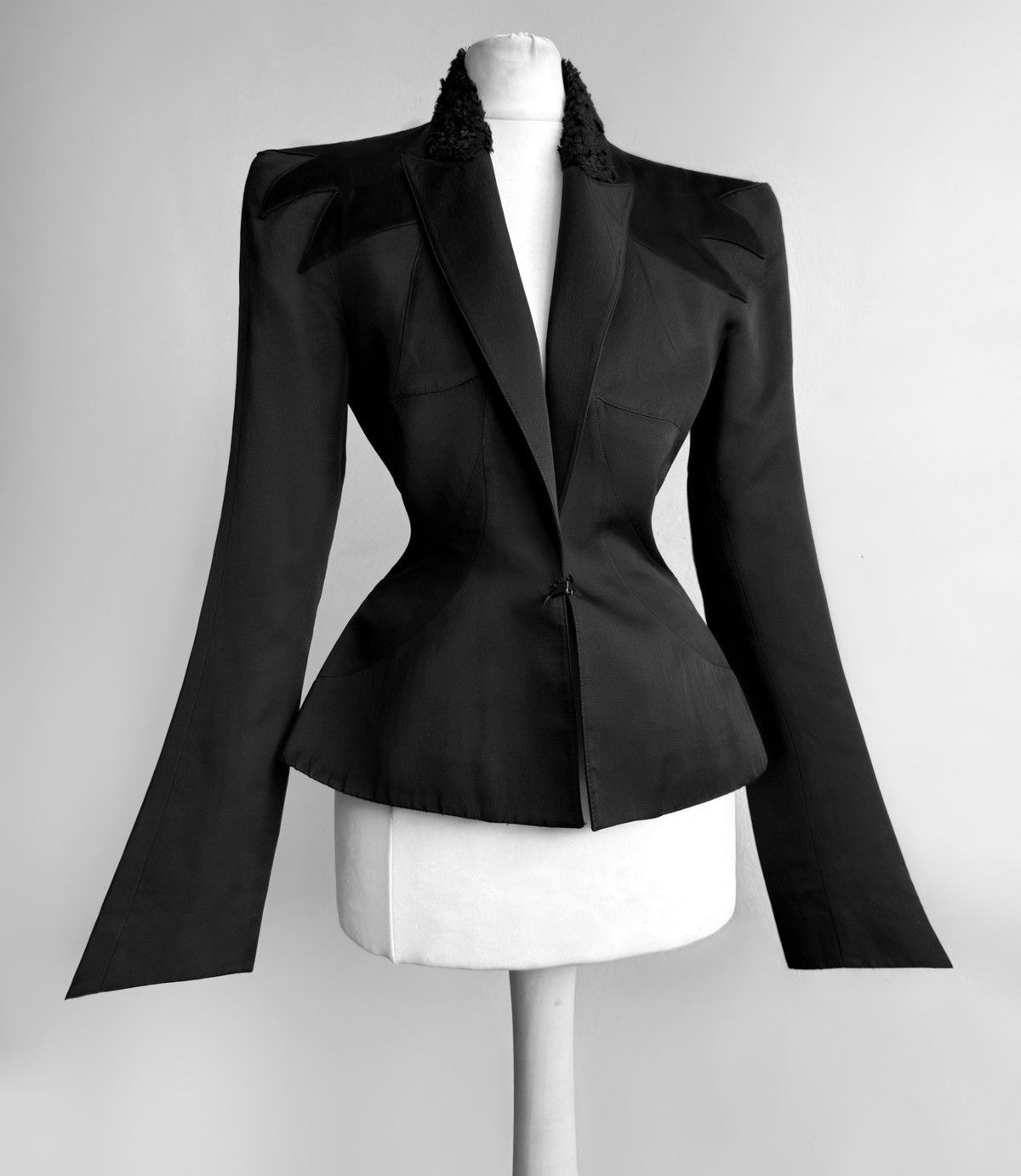 Thierry Mugler Thierry Mugler Couture Jacket Size M / US 6-8 / IT 42-44 - 2 Thumbnail