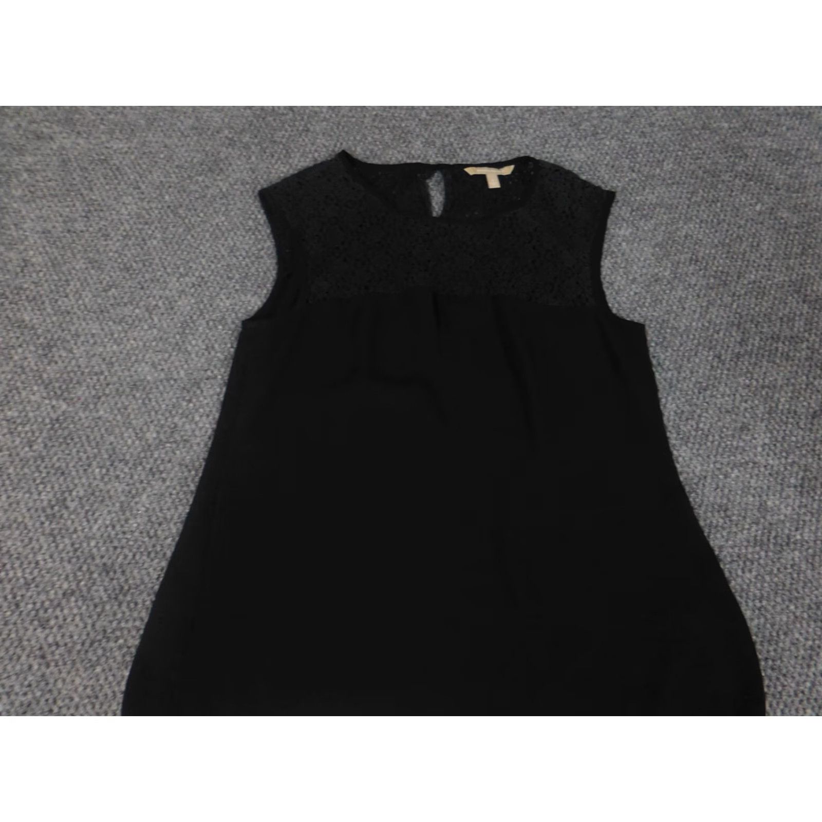 Banana Republic Banana Republic Blouse Womens 8 Black Solid Crew Neck Sleeveless Pullover Casual Modal Spandex Rayon Basic Classic Stretch Regu lar Size M / US 6-8 / IT 42-44 - 2 Thumbnail