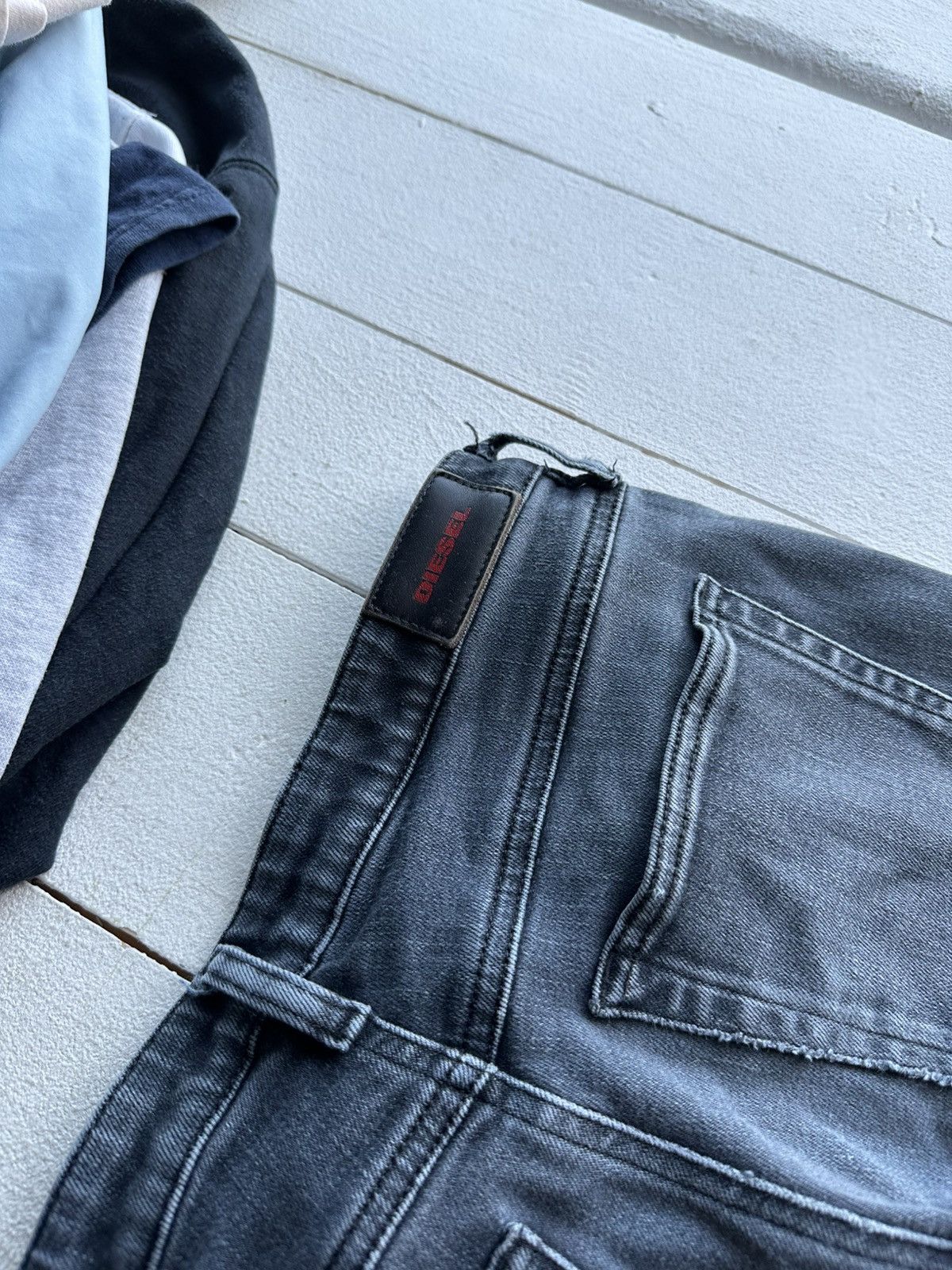 Diesel × Vintage 🚨Gothic Diesel Regular Slim relax Flared Jeans Womens Size 28" / US 6 / IT 42 - 11 Thumbnail