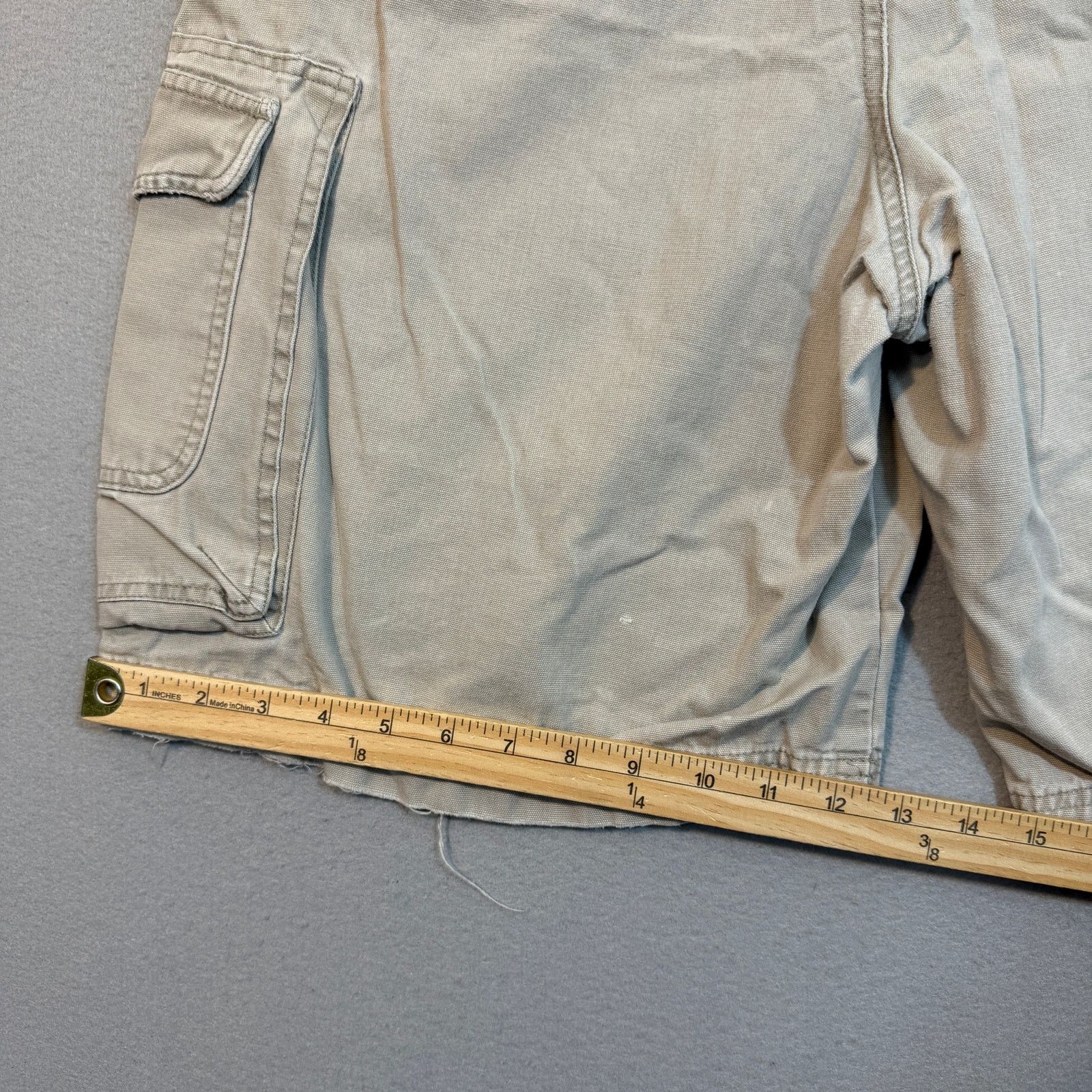 Old Navy Vintage Old Navy Cargo Shorts Men's 36 Tan 10" Inseam Size US 36 / EU 52 - 12 Thumbnail