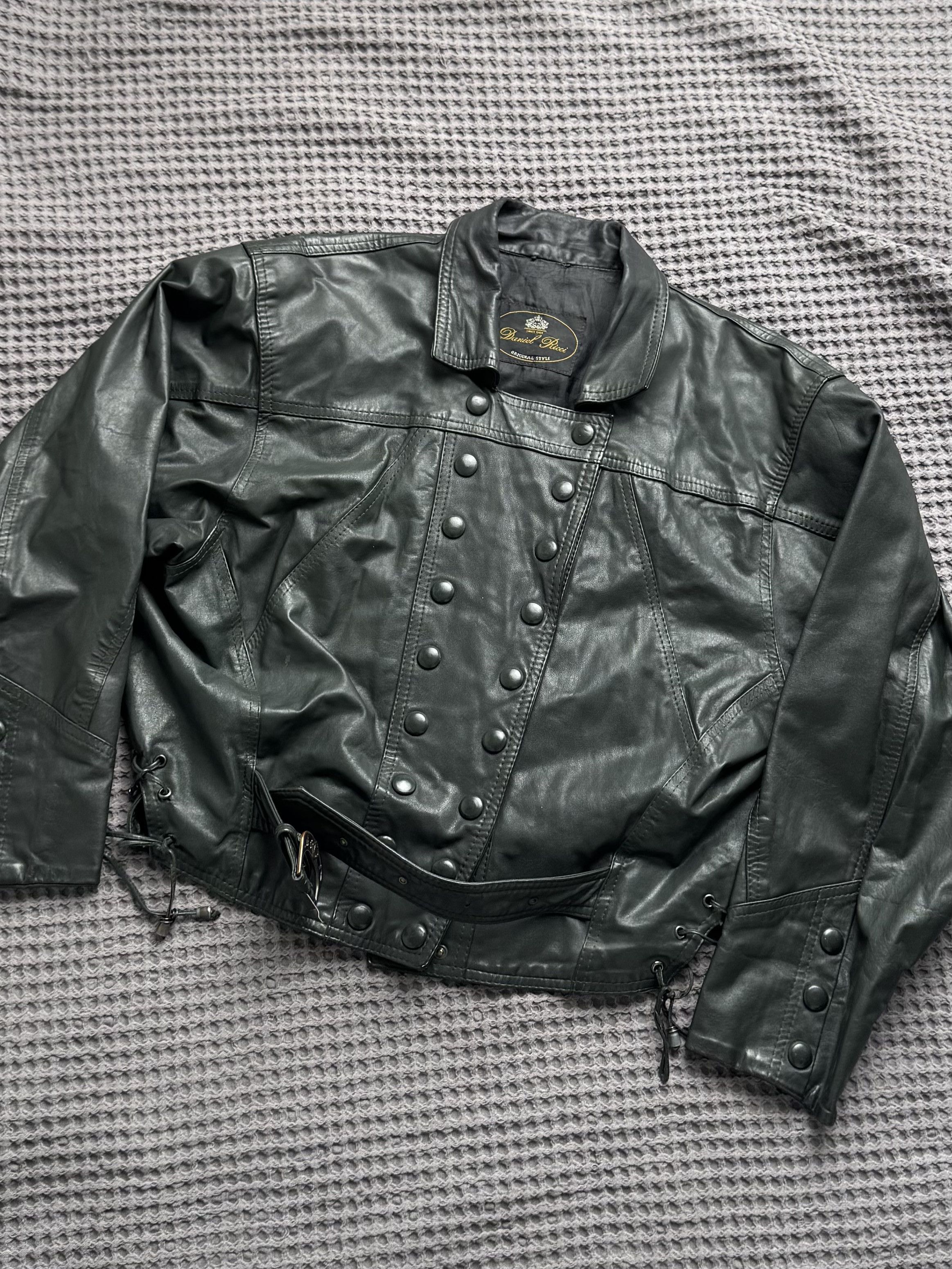 Vintage Vintage Leather Biker Jacket Cropped Belted Double Breasted Size L / US 10 / IT 46 - 5 Thumbnail