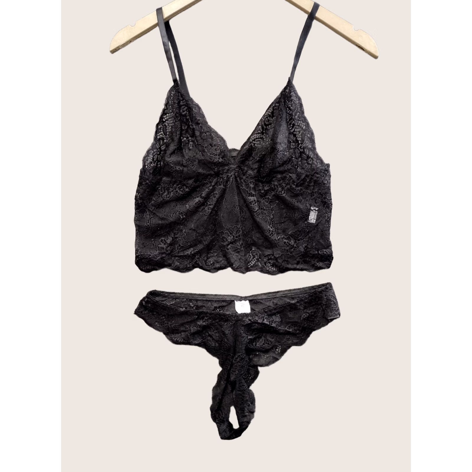 Vintage Unbranded Women's 2 Pc Black Lace Bralette And Panty XL Bralette Set Lace White? Size ONE SIZE - 1 Thumbnail