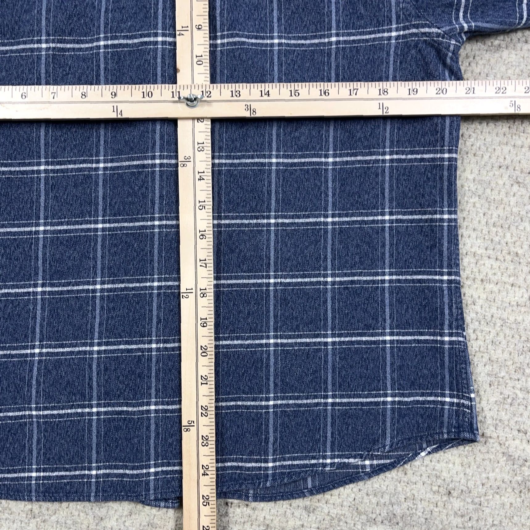 UNTUCKit UNTUCKit Denim Shirt Men L Blue Plaid Button Up Dress Casual Adult Shirt Size US L / EU 52-54 / 3 - 7 Thumbnail