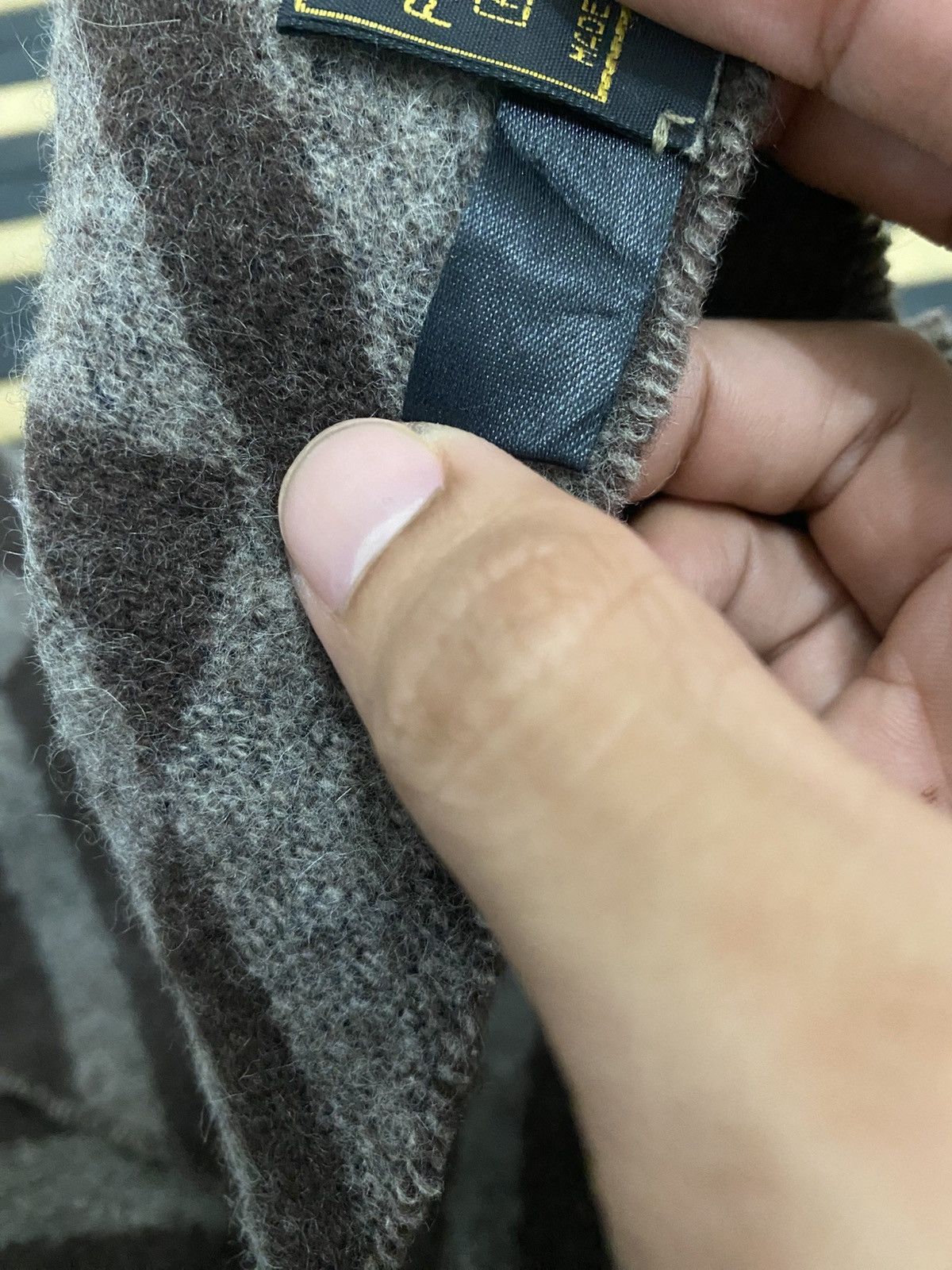 Fendi Fendi Monogram Scarf / Muffler / Wool Size ONE SIZE - 6 Thumbnail
