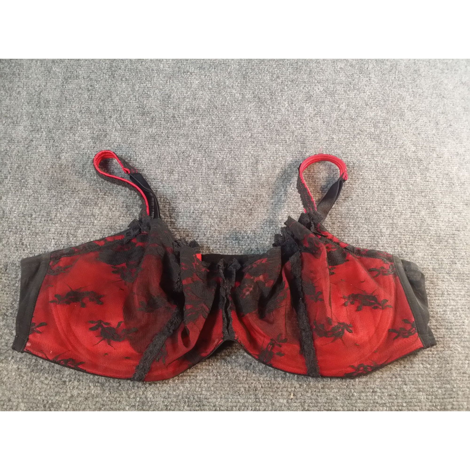 Other Cacique Bra Balconette Women Sz 44C Red Black Floral Lace In Size ONE SIZE - 1 Thumbnail