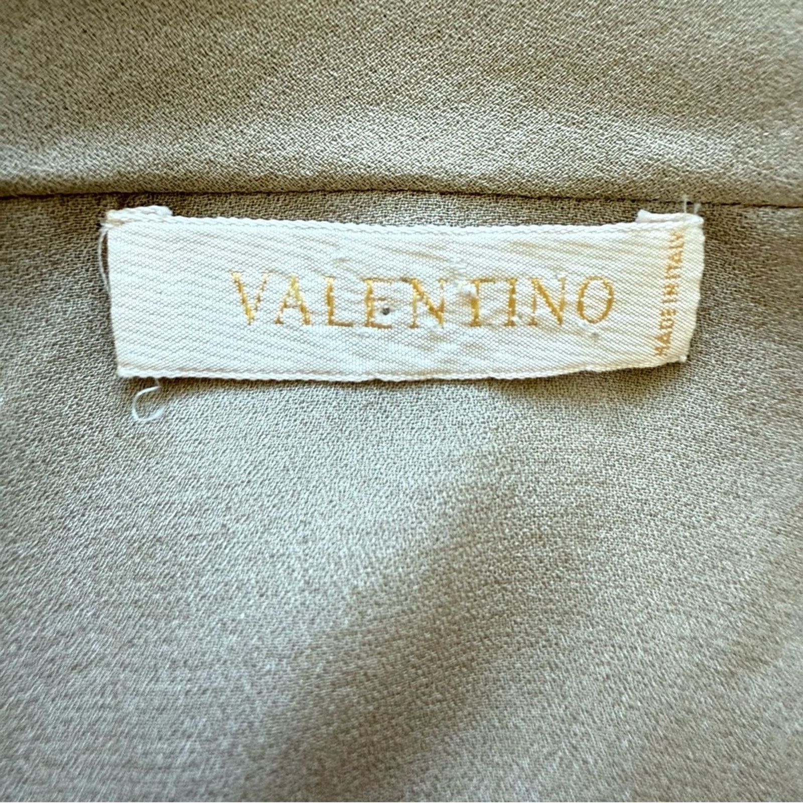 Valentino Valentino women silk jacket size 4 US Authentic Retail 850$ Size S / US 4 / IT 40 - 5 Thumbnail