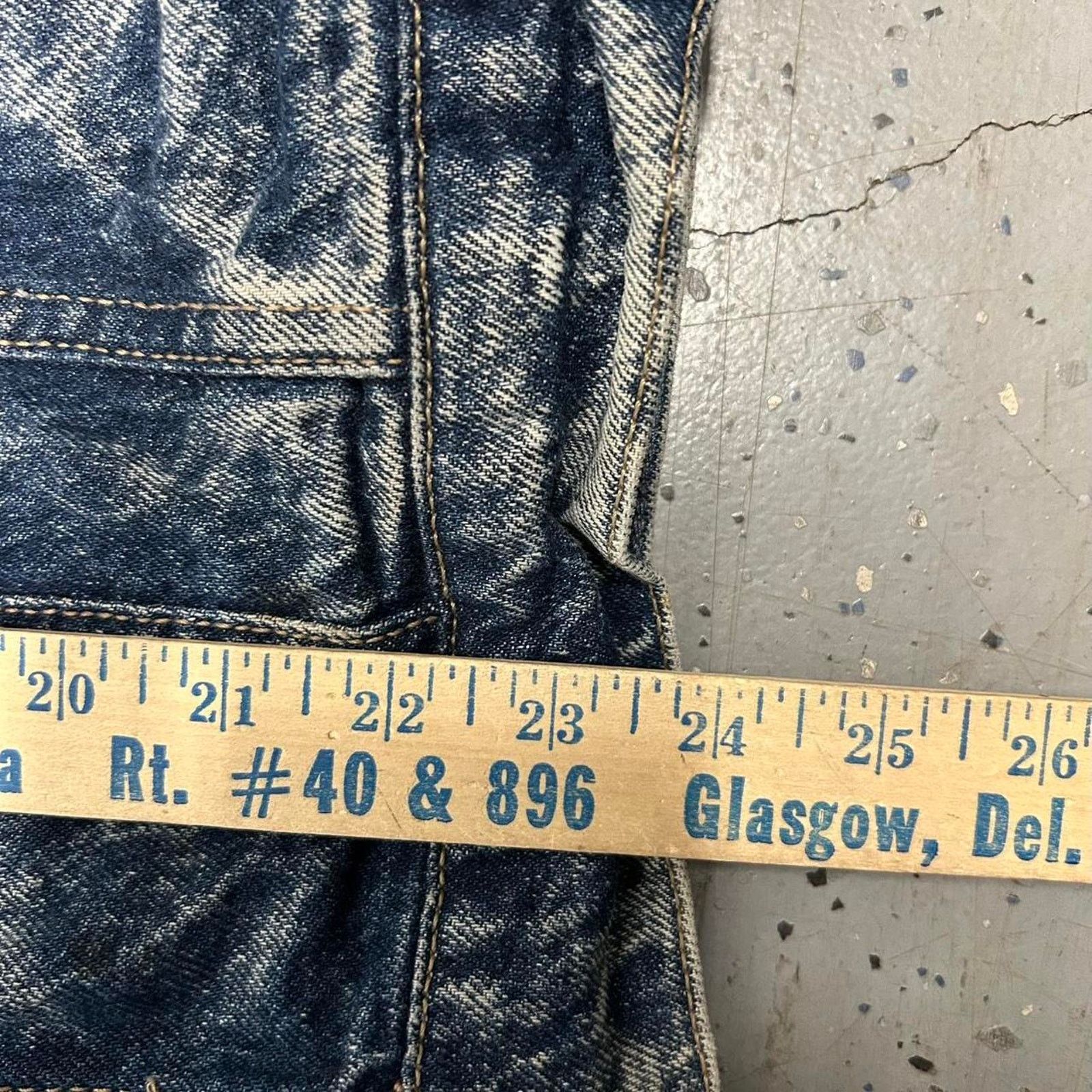 Other VTG 80s/90s Red Camel acid wash Corduroy collar denim jacket Size US L / EU 52-54 / 3 - 6 Thumbnail