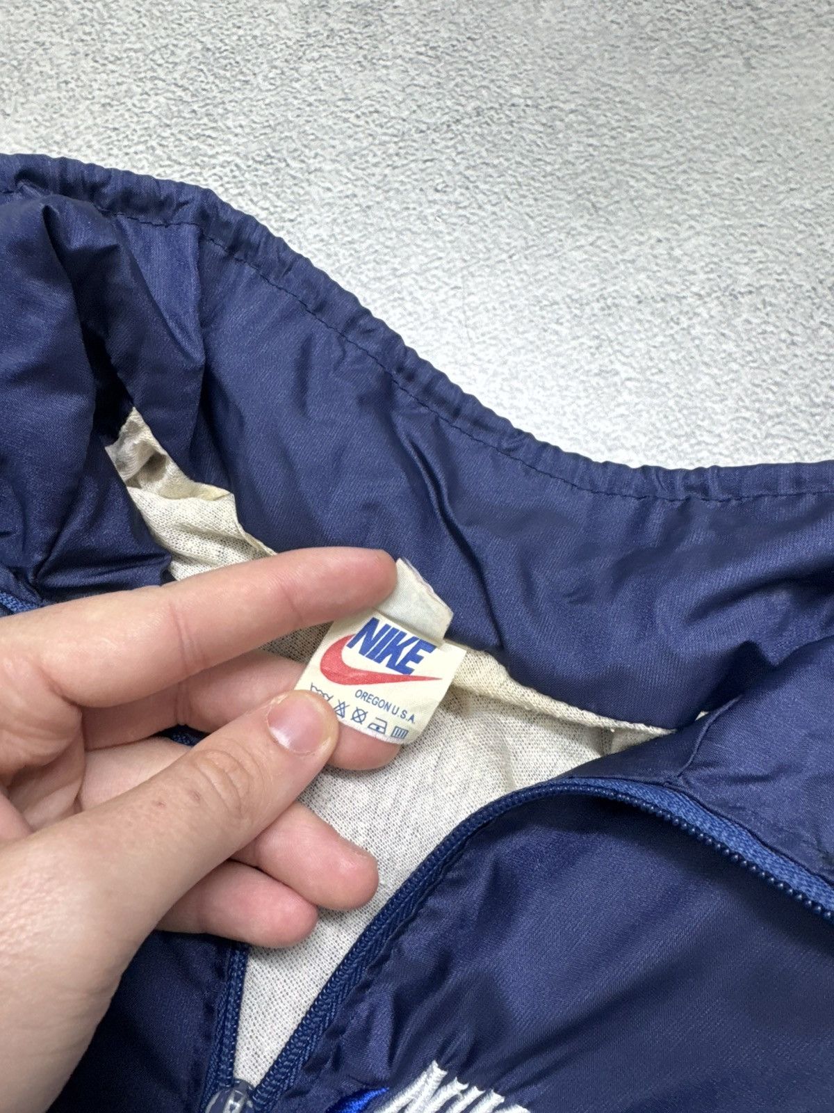 Nike Vintage Nike Track Jacket Nylon Top Striped 2000s Size US L / EU 52-54 / 3 - 9 Thumbnail