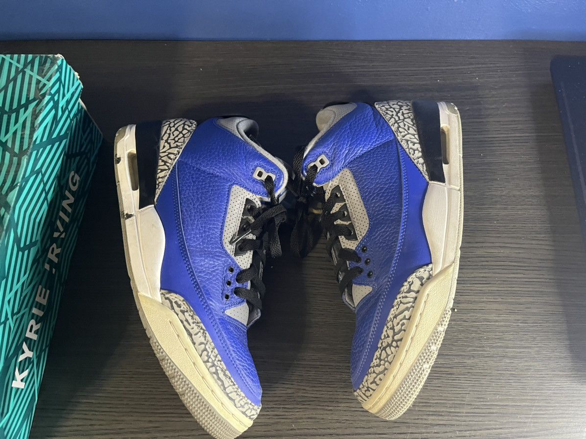 Nike Jordan 3 Retro “Varsity Royal” Size US 10 / EU 43 - 2 Thumbnail